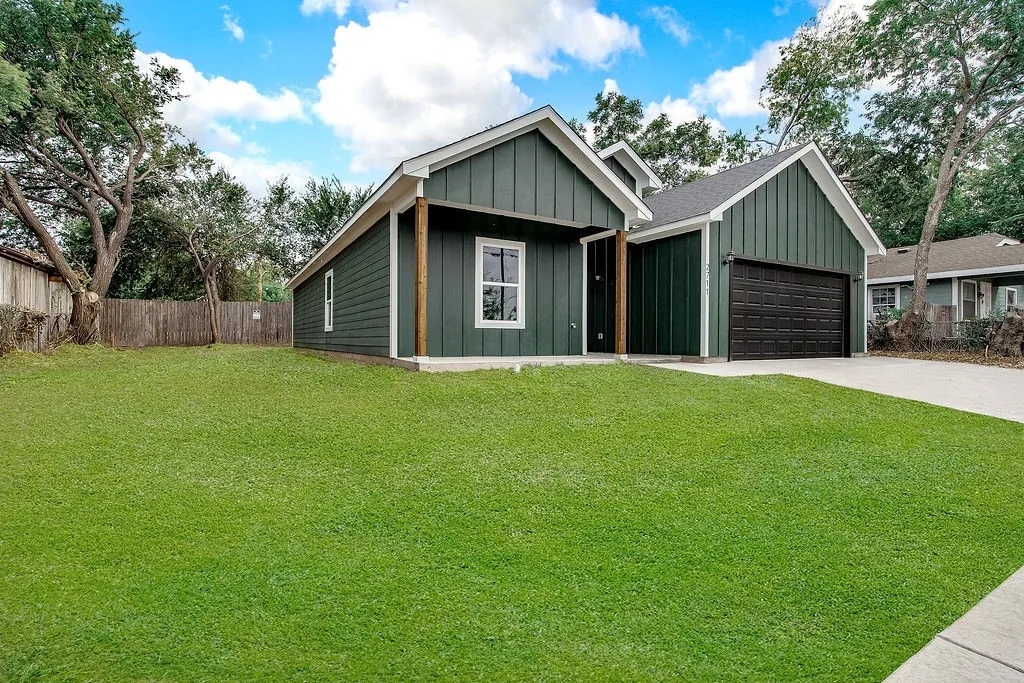 Single Family Residence For Sale in Tarrant County , 2711 Finley Street, Fort Worth, Texas 76111, 4 Bedroom, 2 Bathroom, 2 Garage spaces, 1,660 Sqft, built in 2026, mls#21370879, Real Estate Agent in Fort Worth, Homes For Sale in Tarrant county, Homes For Sale in Fort Worth, Realtor in Fort Worth Texas, Real Estate Brokerage Independent Realty Texas, Luminita Cordes Realtor