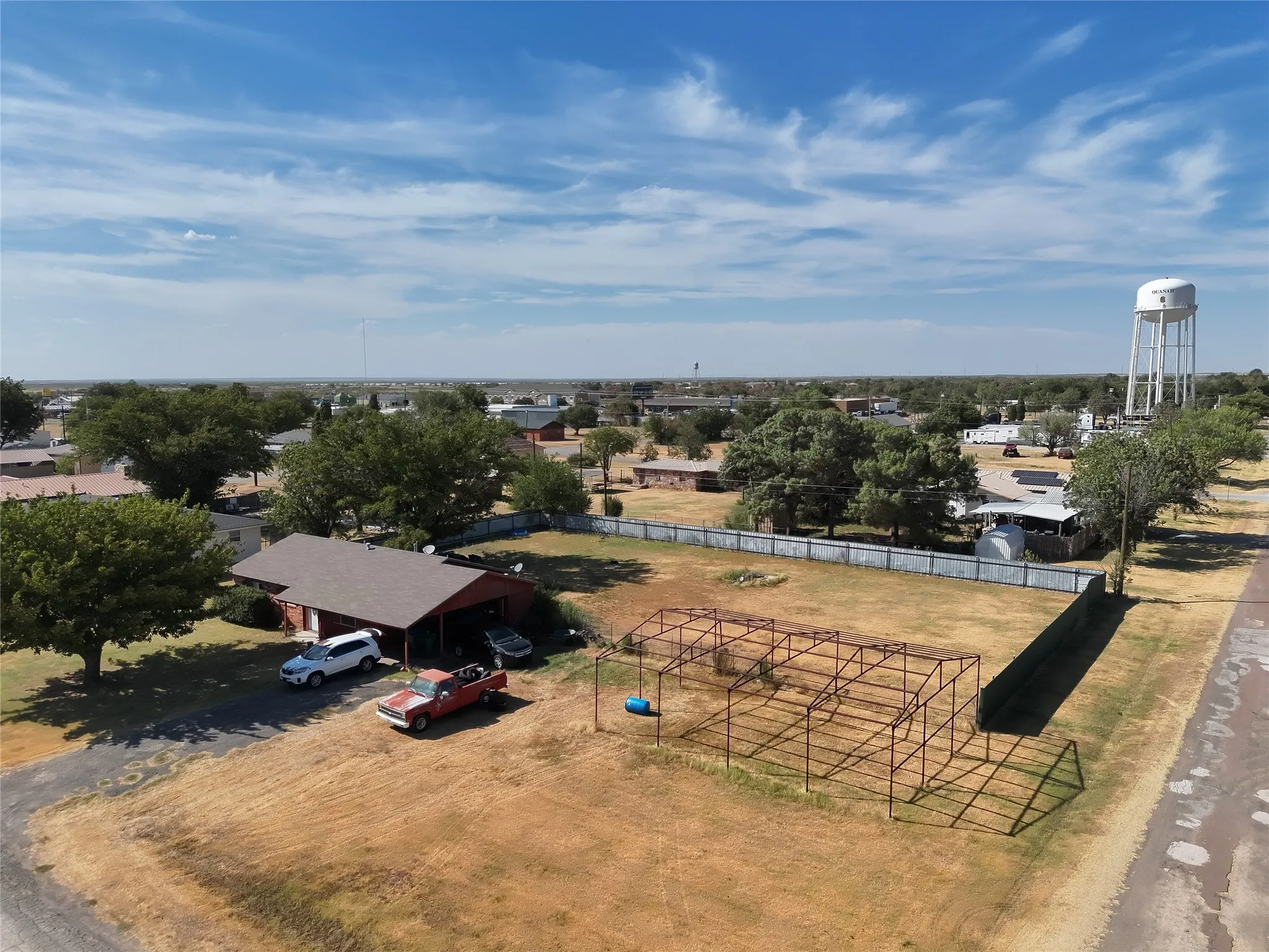 Single Family Residence For Sale in Hardeman County , 906 W 13th Street, Quanah, Texas 79252, 3 Bedroom, 1 Bathroom, Garage spaces, 1,247 Sqft, built in 1945, mls#21370885, Real Estate Agent in Quanah, Homes For Sale in Hardeman county, Homes For Sale in Quanah, Realtor in Quanah Texas, Real Estate Brokerage Independent Realty Texas, Luminita Cordes Realtor