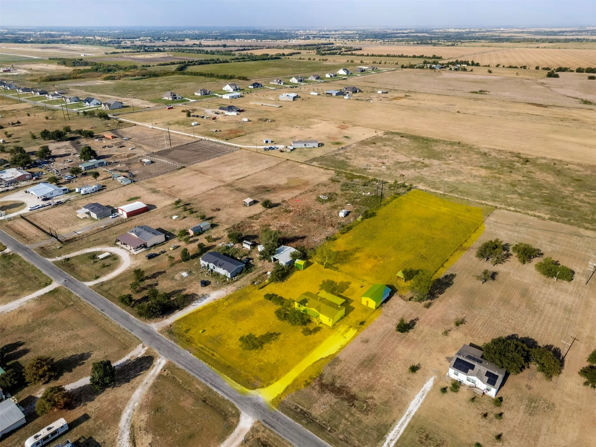Mobile Home For Sale in Cooke County , 603 County Road 2133, Valley View, Texas 76272, 3 Bedroom, 2 Bathroom, Garage spaces, 1,456 Sqft, built in 1999, mls#21361290, Real Estate Agent in Valley View, Homes For Sale in Cooke county, Homes For Sale in Valley View, Realtor in Valley View Texas, Real Estate Brokerage Independent Realty Texas, Luminita Cordes Realtor