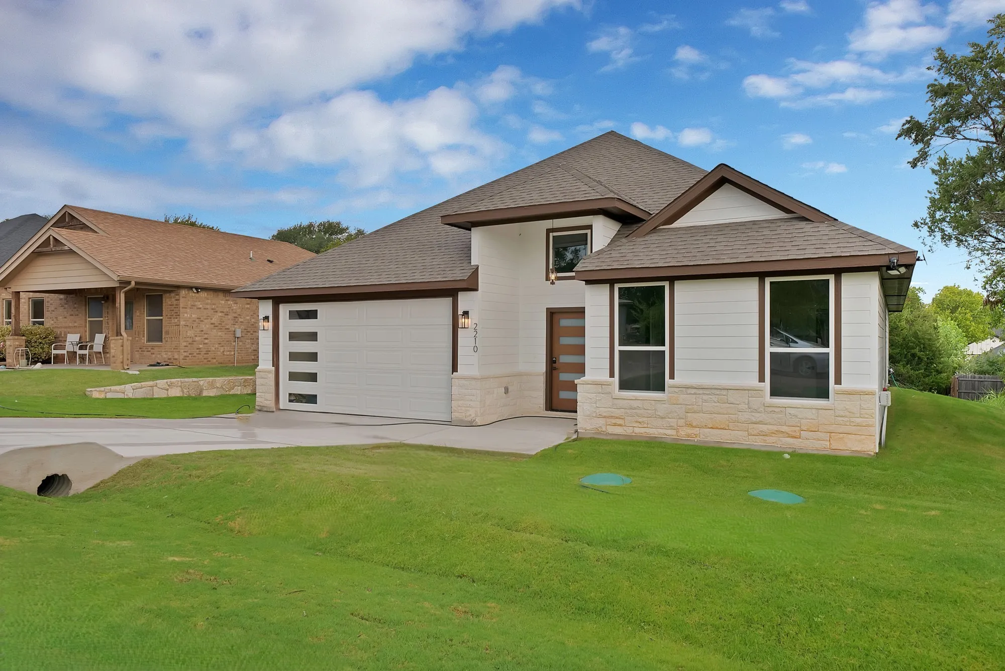 Single Family Residence For Sale in Hood County , 2210 San Saba Court, Granbury, Texas 76048, 3 Bedroom, 2 Bathroom, 2 Garage spaces, 1,718 Sqft, built in 2026, mls#21370848, Real Estate Agent in Granbury, Homes For Sale in Hood county, Homes For Sale in Granbury, Realtor in Granbury Texas, Real Estate Brokerage Independent Realty Texas, Luminita Cordes Realtor