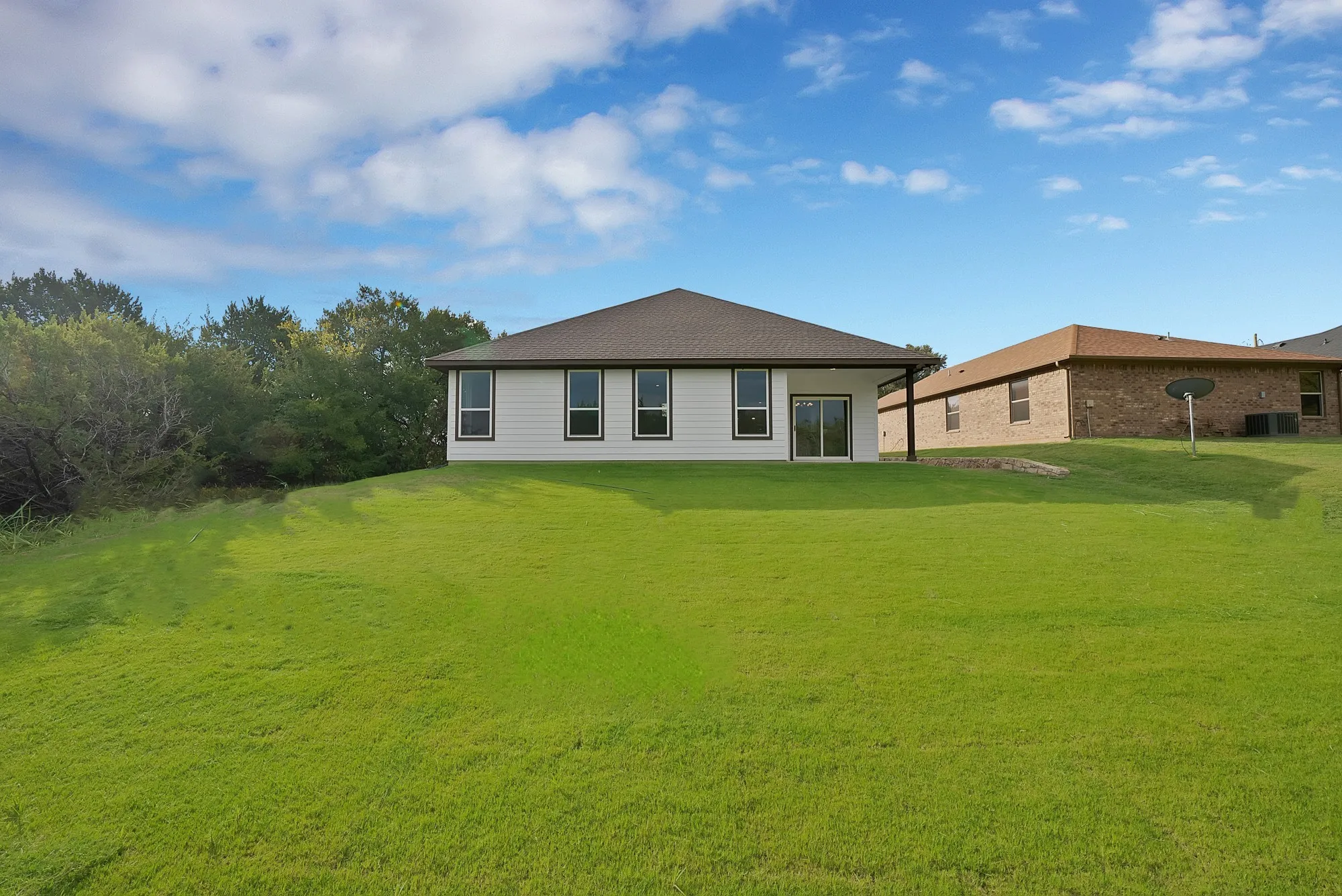 Single Family Residence For Sale in Hood County , 2210 San Saba Court, Granbury, Texas 76048, 3 Bedroom, 2 Bathroom, 2 Garage spaces, 1,718 Sqft, built in 2026, mls#21370848, Real Estate Agent in Granbury, Homes For Sale in Hood county, Homes For Sale in Granbury, Realtor in Granbury Texas, Real Estate Brokerage Independent Realty Texas, Luminita Cordes Realtor