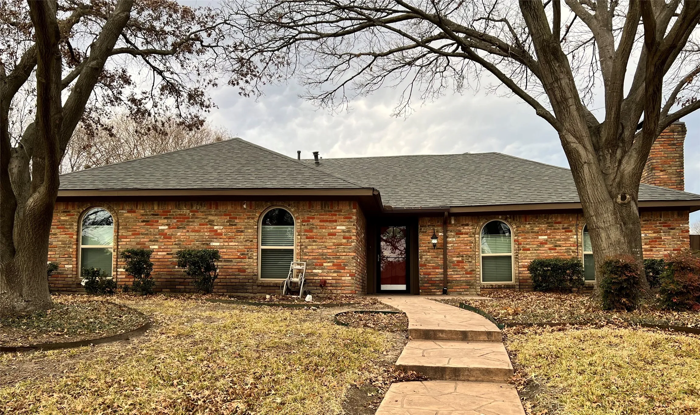 Single Family Residence For Rent in Collin County , 2501 Landershire Lane, Plano, Texas 75023, 3 Bedroom, 2 Bathroom, 2 Garage spaces, 1,635 Sqft, built in 1976, mls#21370858, Real Estate Agent in Plano, Homes For Rent in Collin county, Homes For Rent in Plano, Realtor in Plano Texas, Real Estate Brokerage Independent Realty Texas, Luminita Cordes Realtor