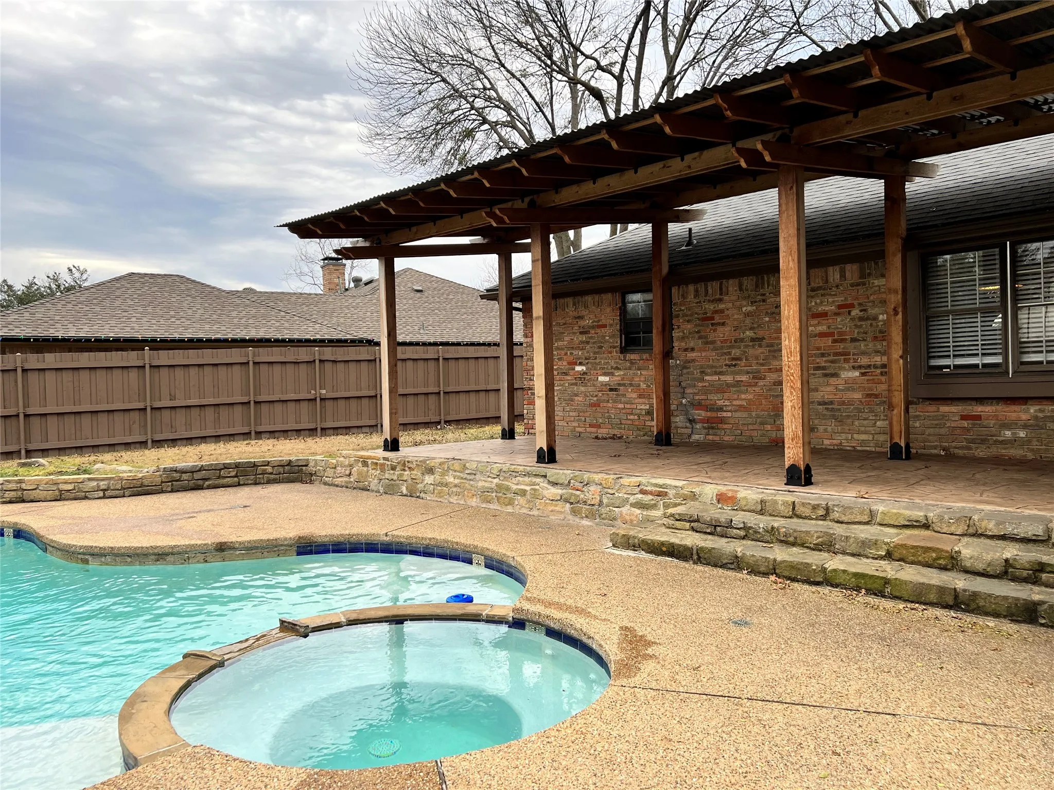 Single Family Residence For Rent in Collin County , 2501 Landershire Lane, Plano, Texas 75023, 3 Bedroom, 2 Bathroom, 2 Garage spaces, 1,635 Sqft, built in 1976, mls#21370858, Real Estate Agent in Plano, Homes For Rent in Collin county, Homes For Rent in Plano, Realtor in Plano Texas, Real Estate Brokerage Independent Realty Texas, Luminita Cordes Realtor