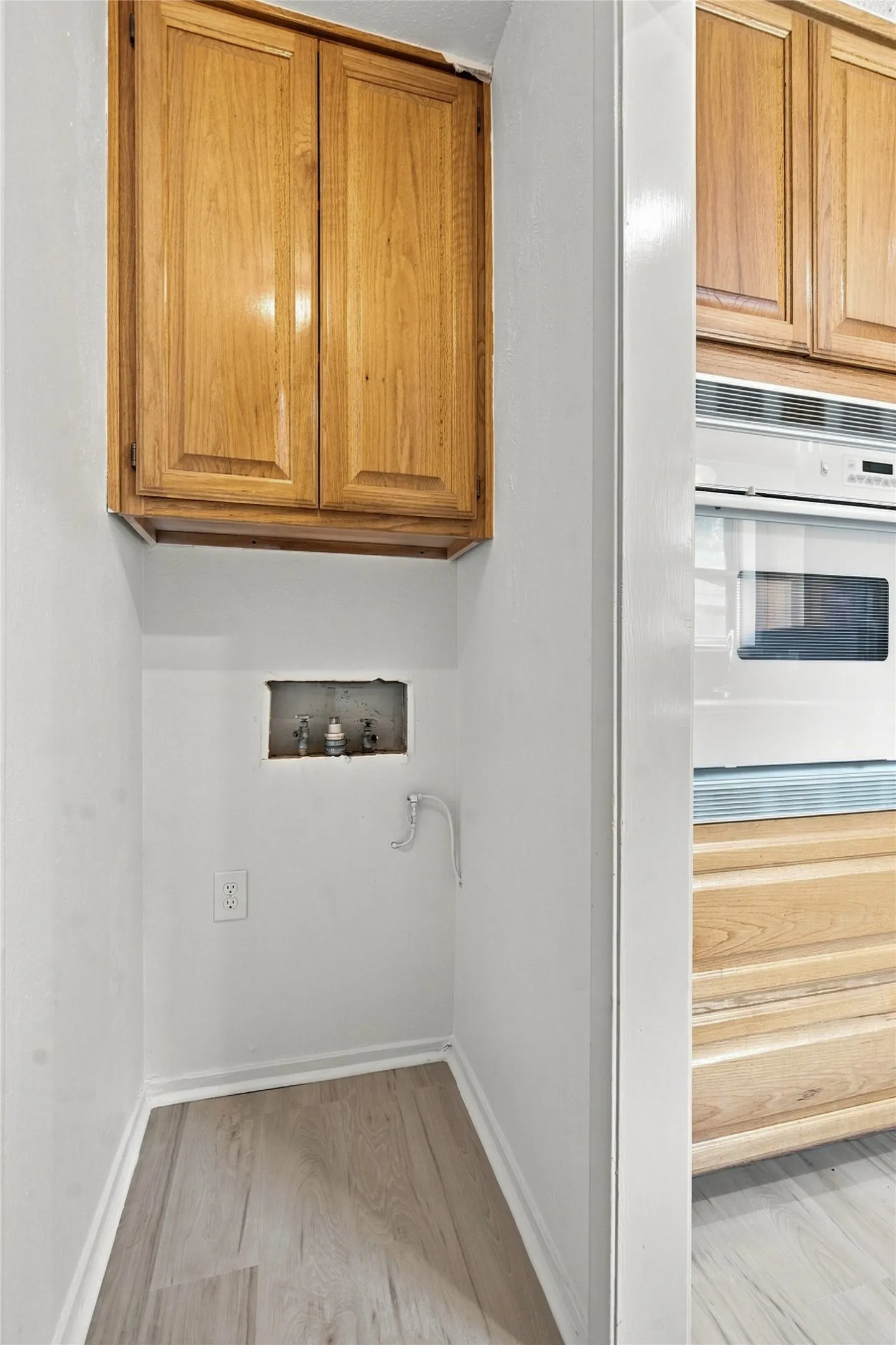 Single Family Residence For Sale in Denton County , 820 E Windsor Drive, Denton, Texas 76209, 3 Bedroom, 2 Bathroom, 2 Garage spaces, 1,545 Sqft, built in 1966, mls#21370888, Real Estate Agent in Denton, Homes For Sale in Denton county, Homes For Sale in Denton, Realtor in Denton Texas, Real Estate Brokerage Independent Realty Texas, Luminita Cordes Realtor