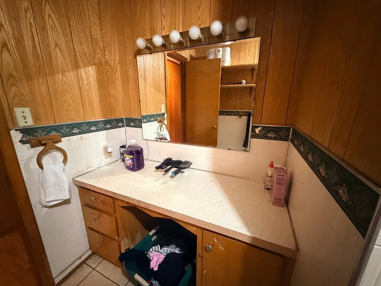 Single Family Residence For Sale in Sabine (TX) County , 1195 US Highway 96 N, Pineland, Texas 75968, 3 Bedroom, 2 Bathroom, 2 Garage spaces, 1,400 Sqft, built in 1968, mls#21370138, Real Estate Agent in Pineland, Homes For Sale in Sabine (TX) county, Homes For Sale in Pineland, Realtor in Pineland Texas, Real Estate Brokerage Independent Realty Texas, Luminita Cordes Realtor