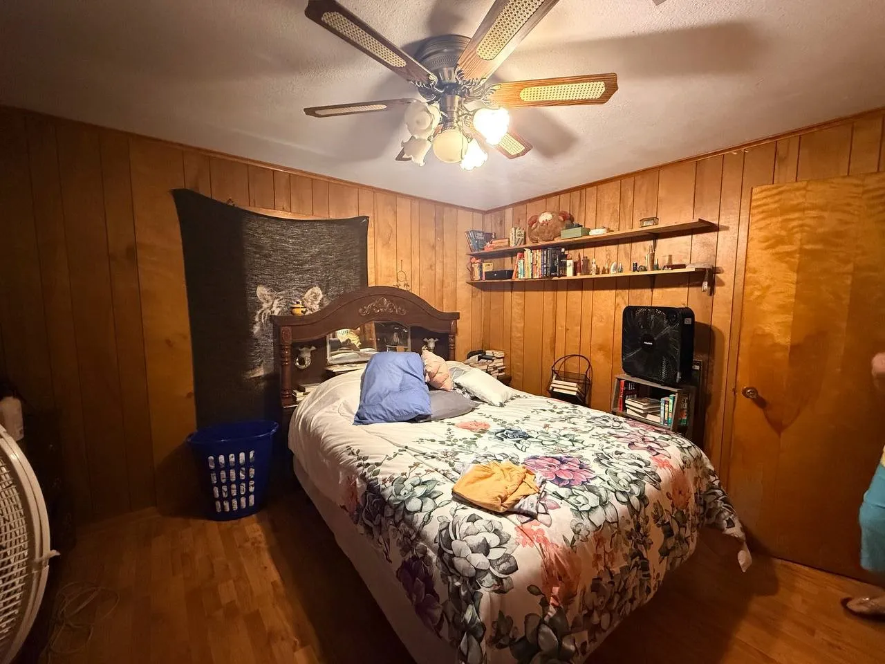 Single Family Residence For Sale in Sabine (TX) County , 1195 US Highway 96 N, Pineland, Texas 75968, 3 Bedroom, 2 Bathroom, 2 Garage spaces, 1,400 Sqft, built in 1968, mls#21370138, Real Estate Agent in Pineland, Homes For Sale in Sabine (TX) county, Homes For Sale in Pineland, Realtor in Pineland Texas, Real Estate Brokerage Independent Realty Texas, Luminita Cordes Realtor