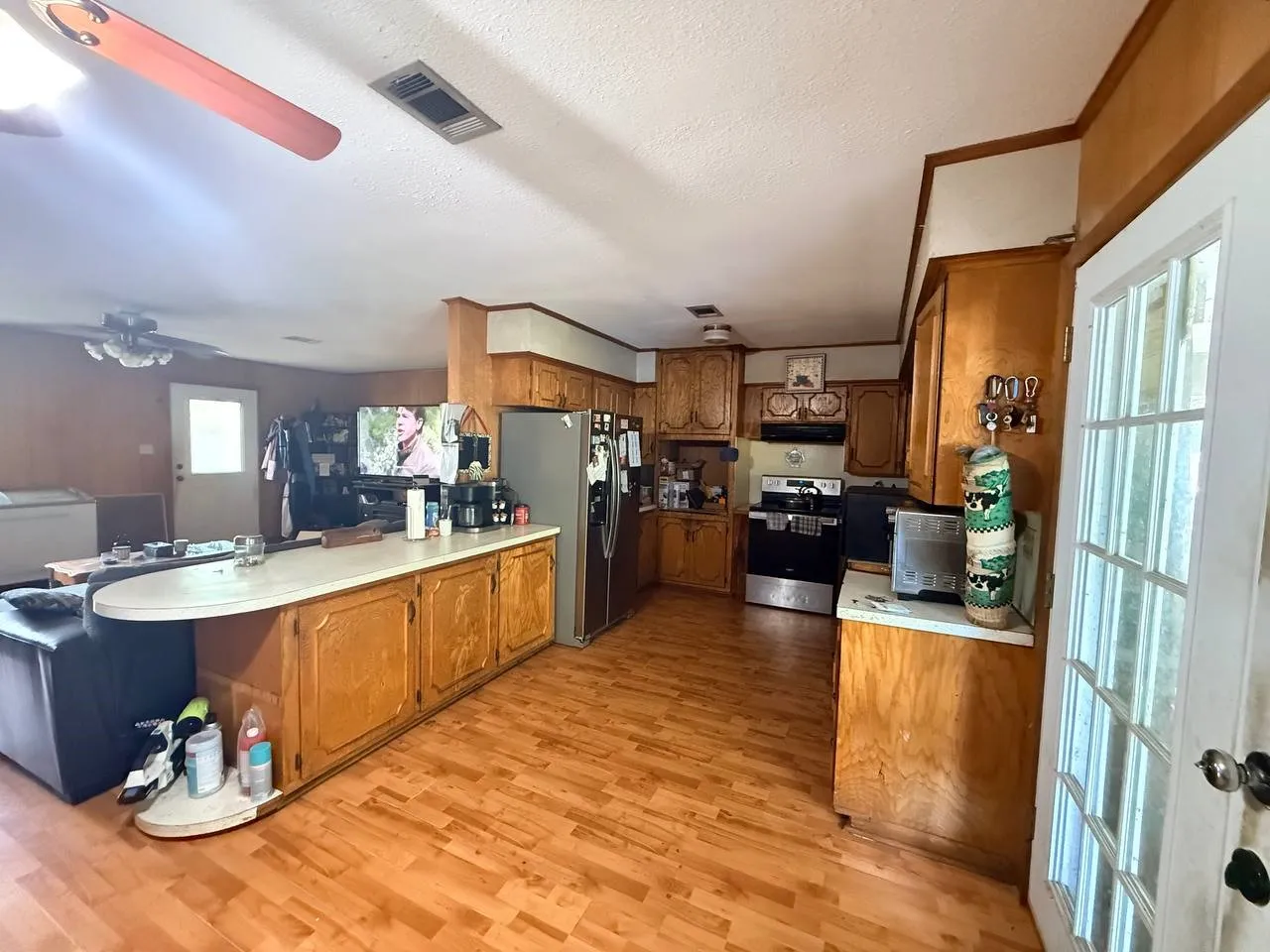 Single Family Residence For Sale in Sabine (TX) County , 1195 US Highway 96 N, Pineland, Texas 75968, 3 Bedroom, 2 Bathroom, 2 Garage spaces, 1,400 Sqft, built in 1968, mls#21370138, Real Estate Agent in Pineland, Homes For Sale in Sabine (TX) county, Homes For Sale in Pineland, Realtor in Pineland Texas, Real Estate Brokerage Independent Realty Texas, Luminita Cordes Realtor