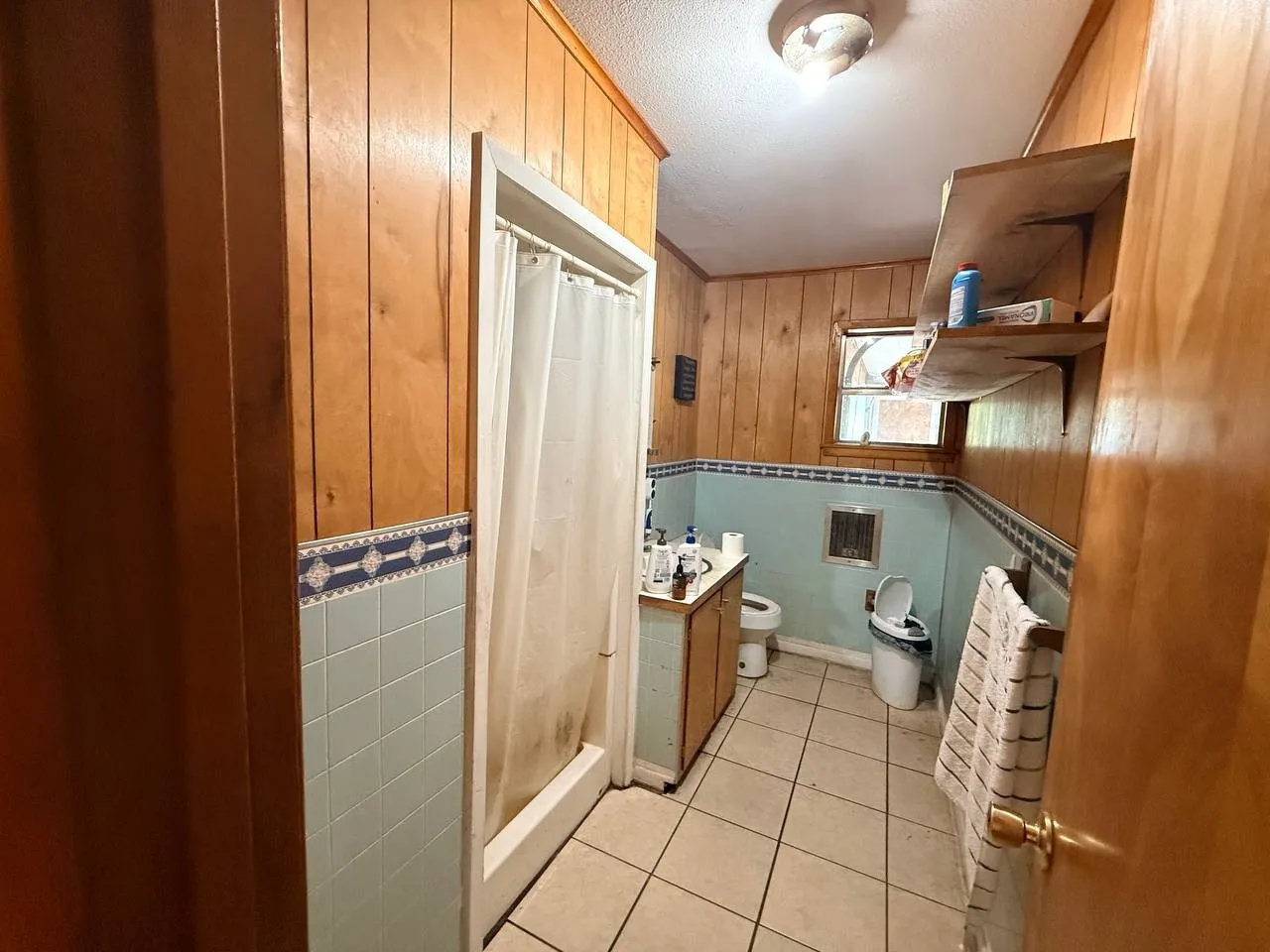Single Family Residence For Sale in Sabine (TX) County , 1195 US Highway 96 N, Pineland, Texas 75968, 3 Bedroom, 2 Bathroom, 2 Garage spaces, 1,400 Sqft, built in 1968, mls#21370138, Real Estate Agent in Pineland, Homes For Sale in Sabine (TX) county, Homes For Sale in Pineland, Realtor in Pineland Texas, Real Estate Brokerage Independent Realty Texas, Luminita Cordes Realtor