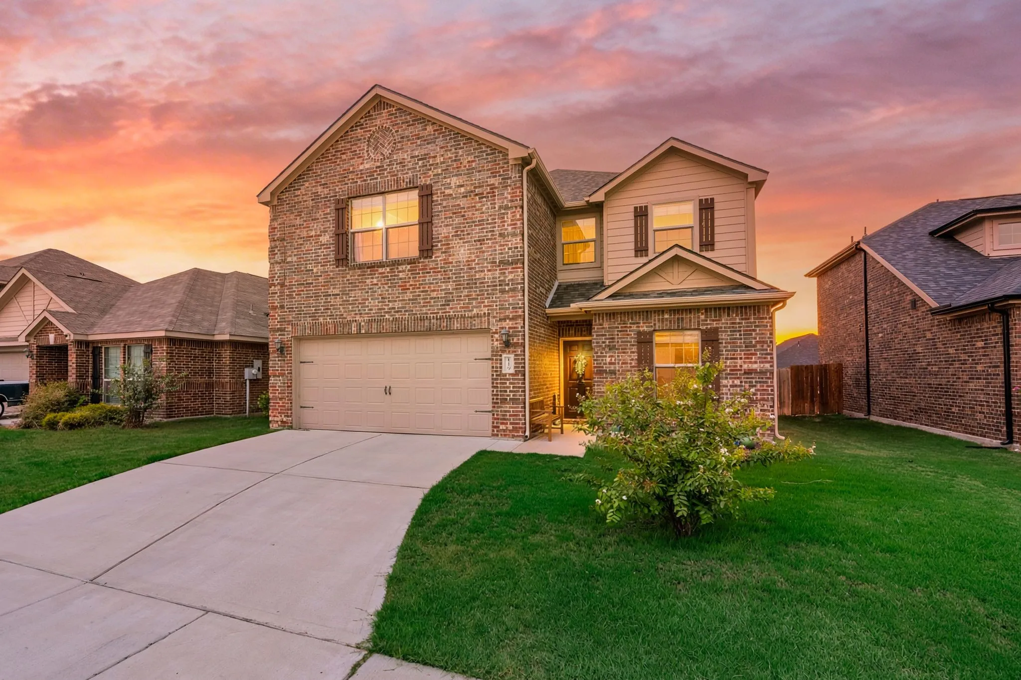 Single Family Residence For Sale in Denton County , 119 Magnolia Drive, Sanger, Texas 76266, 5 Bedroom, 3 Bathroom, 2 Garage spaces, 2,625 Sqft, built in 2020, mls#21345044, Real Estate Agent in Sanger, Homes For Sale in Denton county, Homes For Sale in Sanger, Realtor in Sanger Texas, Real Estate Brokerage Independent Realty Texas, Luminita Cordes Realtor