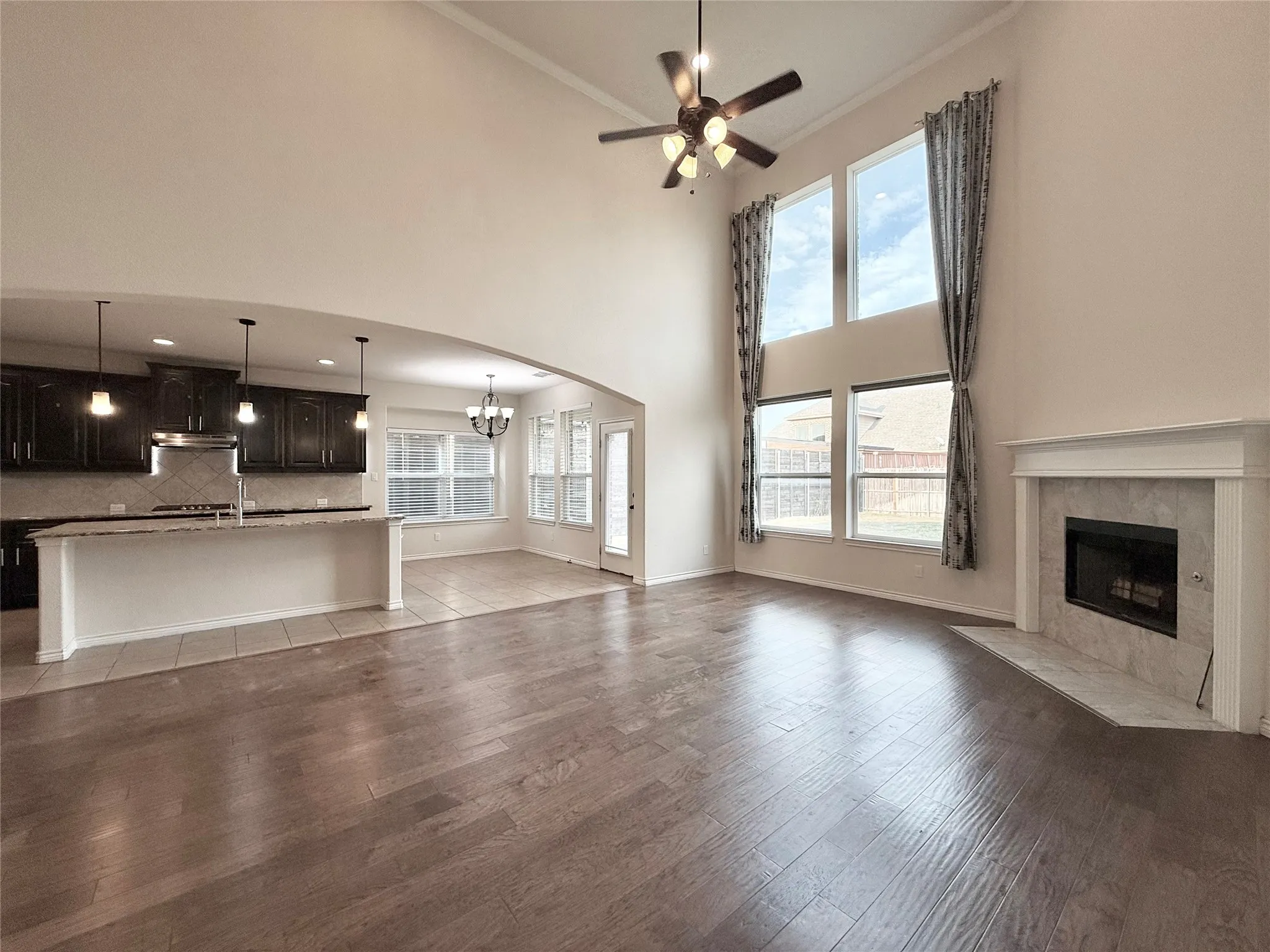 Single Family Residence For Rent in Tarrant County , 5021 Sunwood Circle, Fort Worth, Texas 76123, 4 Bedroom, 4 Bathroom, 2 Garage spaces, 3,060 Sqft, built in 2015, mls#21370606, Real Estate Agent in Fort Worth, Homes For Rent in Tarrant county, Homes For Rent in Fort Worth, Realtor in Fort Worth Texas, Real Estate Brokerage Independent Realty Texas, Luminita Cordes Realtor