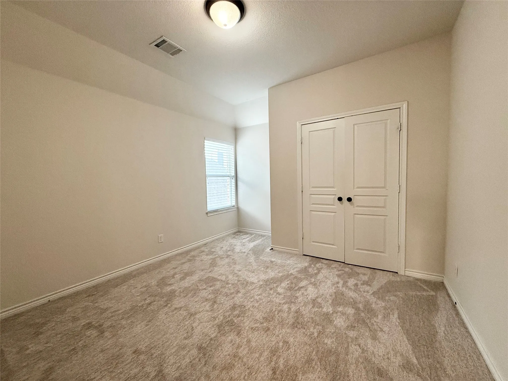 Single Family Residence For Rent in Tarrant County , 5021 Sunwood Circle, Fort Worth, Texas 76123, 4 Bedroom, 4 Bathroom, 2 Garage spaces, 3,060 Sqft, built in 2015, mls#21370606, Real Estate Agent in Fort Worth, Homes For Rent in Tarrant county, Homes For Rent in Fort Worth, Realtor in Fort Worth Texas, Real Estate Brokerage Independent Realty Texas, Luminita Cordes Realtor