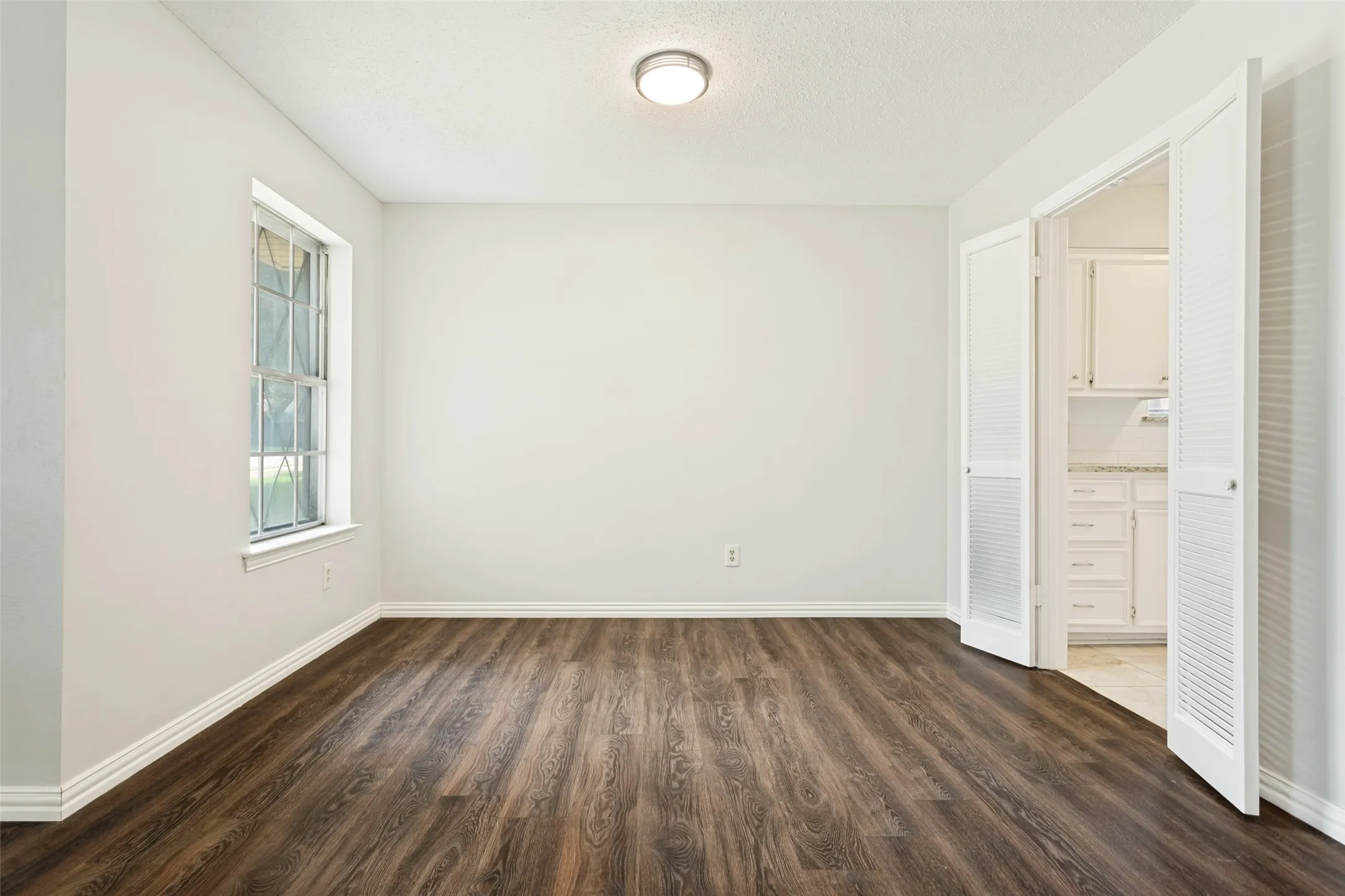 Single Family Residence For Sale in Dallas County , 2629 Montclair Lane, Mesquite, Texas 75150, 4 Bedroom, 2 Bathroom, 2 Garage spaces, 2,062 Sqft, built in 1974, mls#21232635, Real Estate Agent in Mesquite, Homes For Sale in Dallas county, Homes For Sale in Mesquite, Realtor in Mesquite Texas, Real Estate Brokerage Independent Realty Texas, Luminita Cordes Realtor