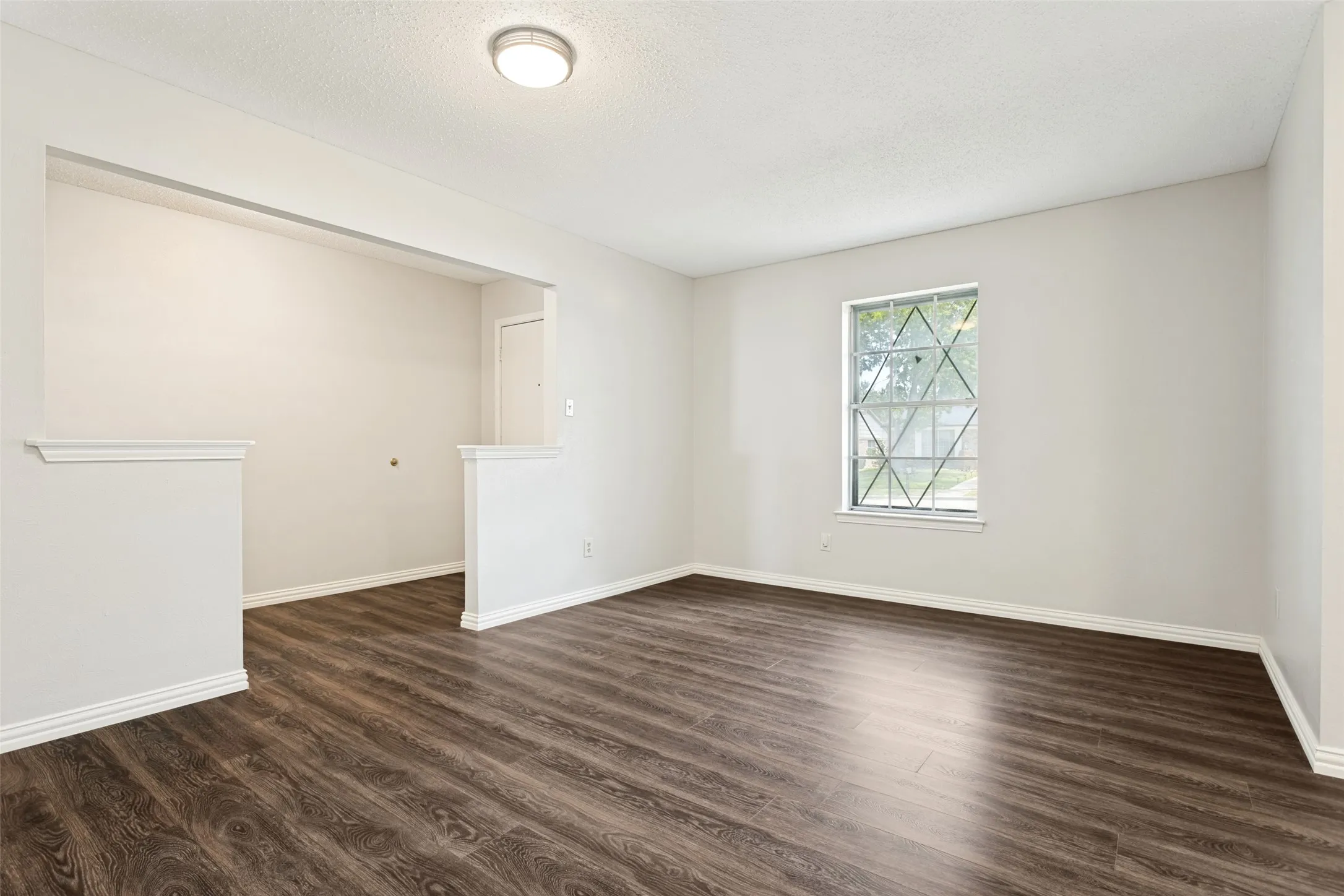 Single Family Residence For Sale in Dallas County , 2629 Montclair Lane, Mesquite, Texas 75150, 4 Bedroom, 2 Bathroom, 2 Garage spaces, 2,062 Sqft, built in 1974, mls#21232635, Real Estate Agent in Mesquite, Homes For Sale in Dallas county, Homes For Sale in Mesquite, Realtor in Mesquite Texas, Real Estate Brokerage Independent Realty Texas, Luminita Cordes Realtor