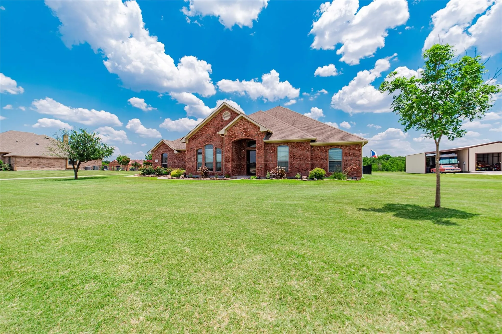Single Family Residence For Sale in Rockwall County , 245 Mckinley Lane, Royse City, Texas 75189, 4 Bedroom, 2 Bathroom, 2 Garage spaces, 2,425 Sqft, built in 2007, mls#21370909, Real Estate Agent in Royse City, Homes For Sale in Rockwall county, Homes For Sale in Royse City, Realtor in Royse City Texas, Real Estate Brokerage Independent Realty Texas, Luminita Cordes Realtor