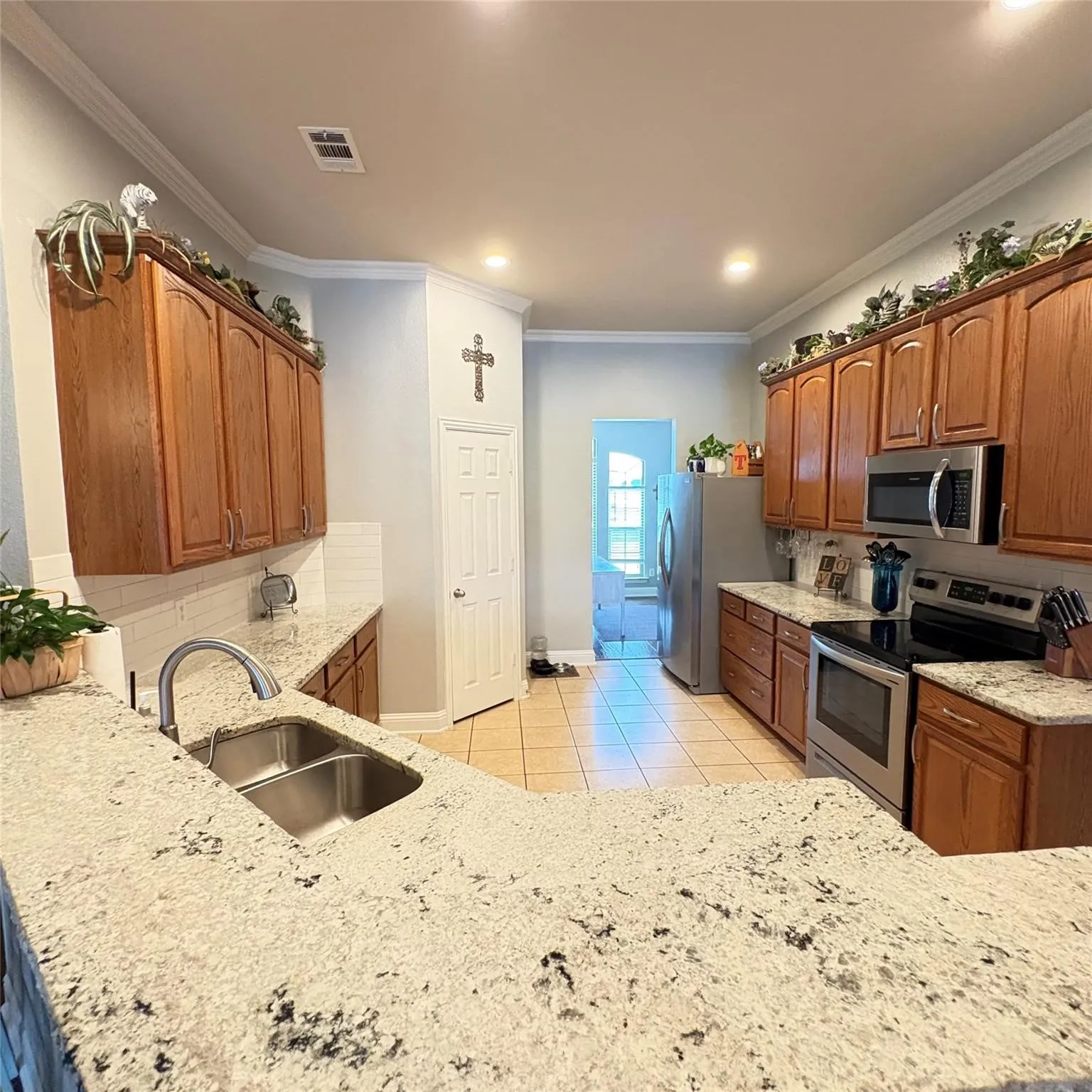 Single Family Residence For Sale in Rockwall County , 245 Mckinley Lane, Royse City, Texas 75189, 4 Bedroom, 2 Bathroom, 2 Garage spaces, 2,425 Sqft, built in 2007, mls#21370909, Real Estate Agent in Royse City, Homes For Sale in Rockwall county, Homes For Sale in Royse City, Realtor in Royse City Texas, Real Estate Brokerage Independent Realty Texas, Luminita Cordes Realtor