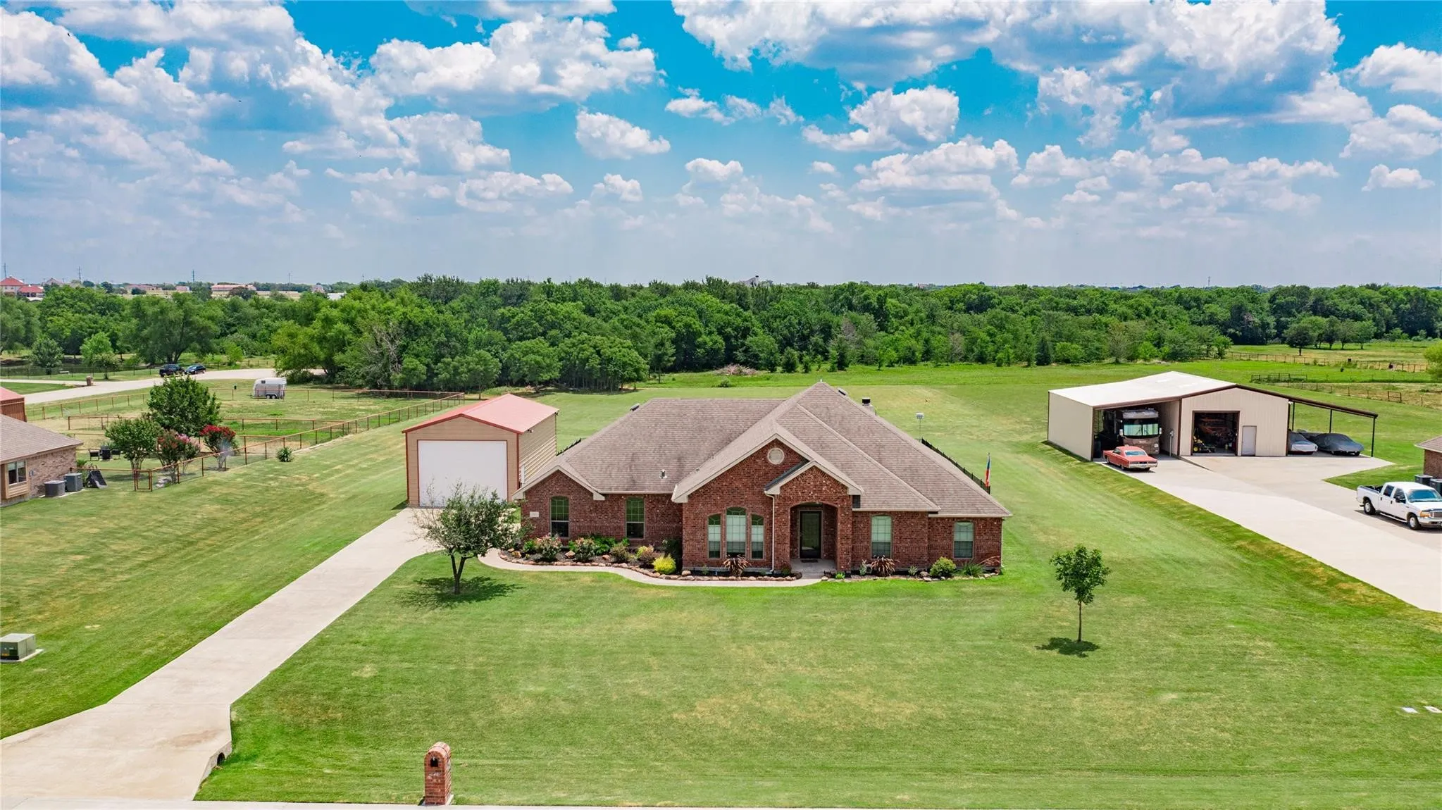 Single Family Residence For Sale in Rockwall County , 245 Mckinley Lane, Royse City, Texas 75189, 4 Bedroom, 2 Bathroom, 2 Garage spaces, 2,425 Sqft, built in 2007, mls#21370909, Real Estate Agent in Royse City, Homes For Sale in Rockwall county, Homes For Sale in Royse City, Realtor in Royse City Texas, Real Estate Brokerage Independent Realty Texas, Luminita Cordes Realtor