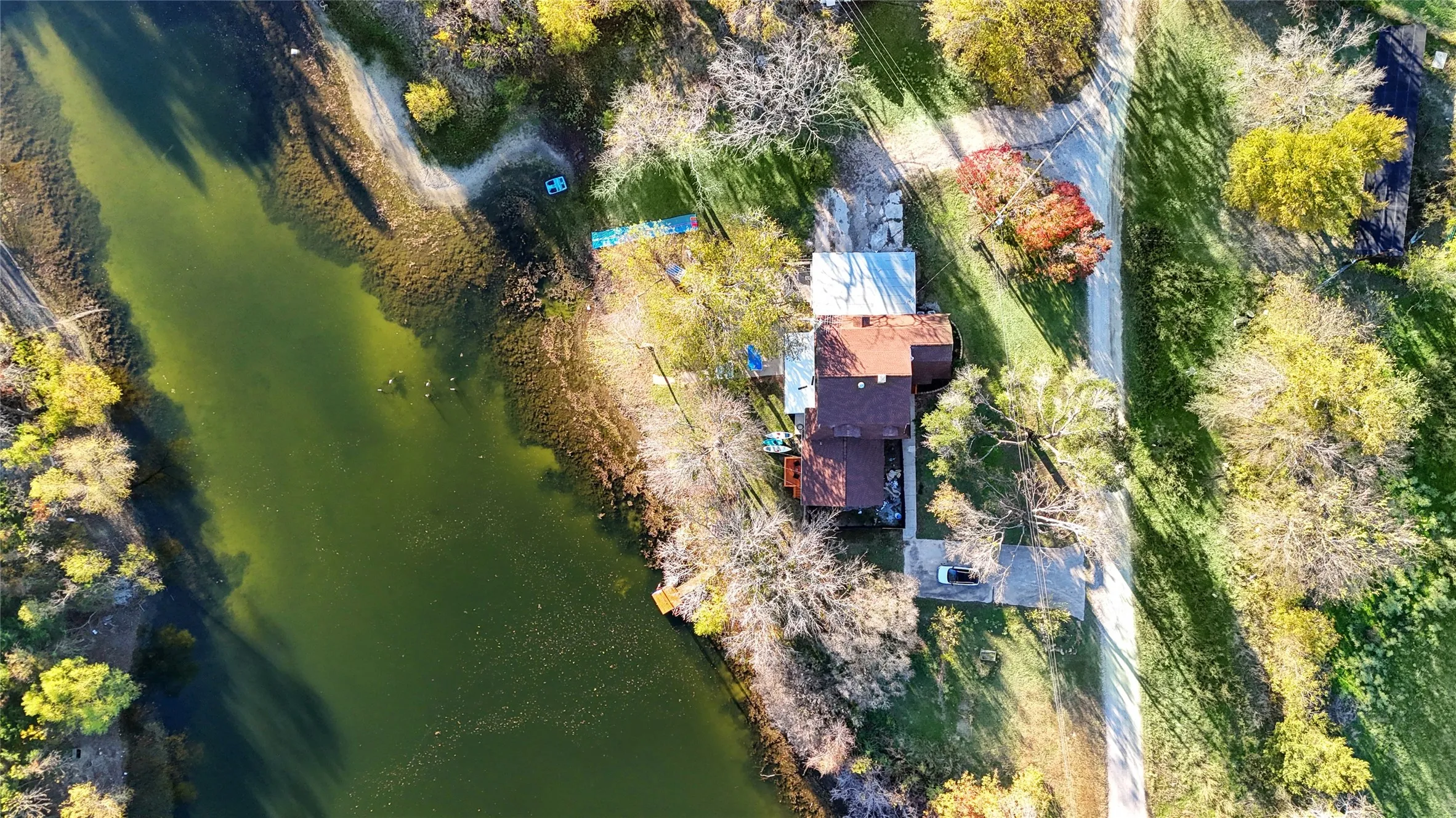 Single Family Residence For Sale in Grayson County , 260 Mc Graw Lane, Sherman, Texas 75090, 5 Bedroom, 3 Bathroom, Garage spaces, 3,527 Sqft, built in 1945, mls#21363039, Real Estate Agent in Sherman, Homes For Sale in Grayson county, Homes For Sale in Sherman, Realtor in Sherman Texas, Real Estate Brokerage Independent Realty Texas, Luminita Cordes Realtor
