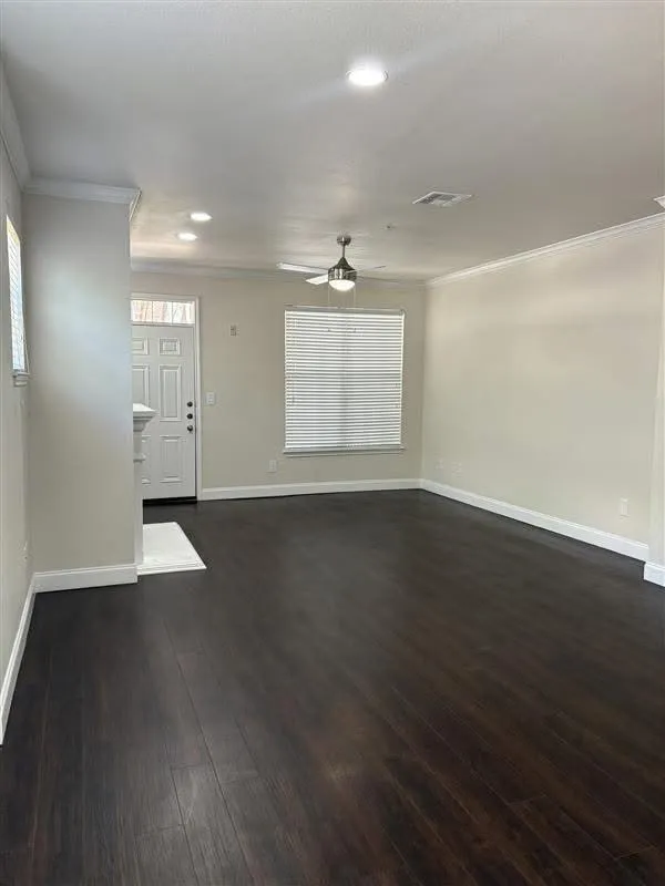 Townhouse For Rent in Dallas County , 5445 Caruth Haven Lane 2514, Dallas, Texas 75225, 1 Bedroom, 1 Bathroom, 1 Garage spaces, 949 Sqft, built in 1998, mls#21370886, Real Estate Agent in Dallas, Homes For Rent in Dallas county, Homes For Rent in Dallas, Realtor in Dallas Texas, Real Estate Brokerage Independent Realty Texas, Luminita Cordes Realtor