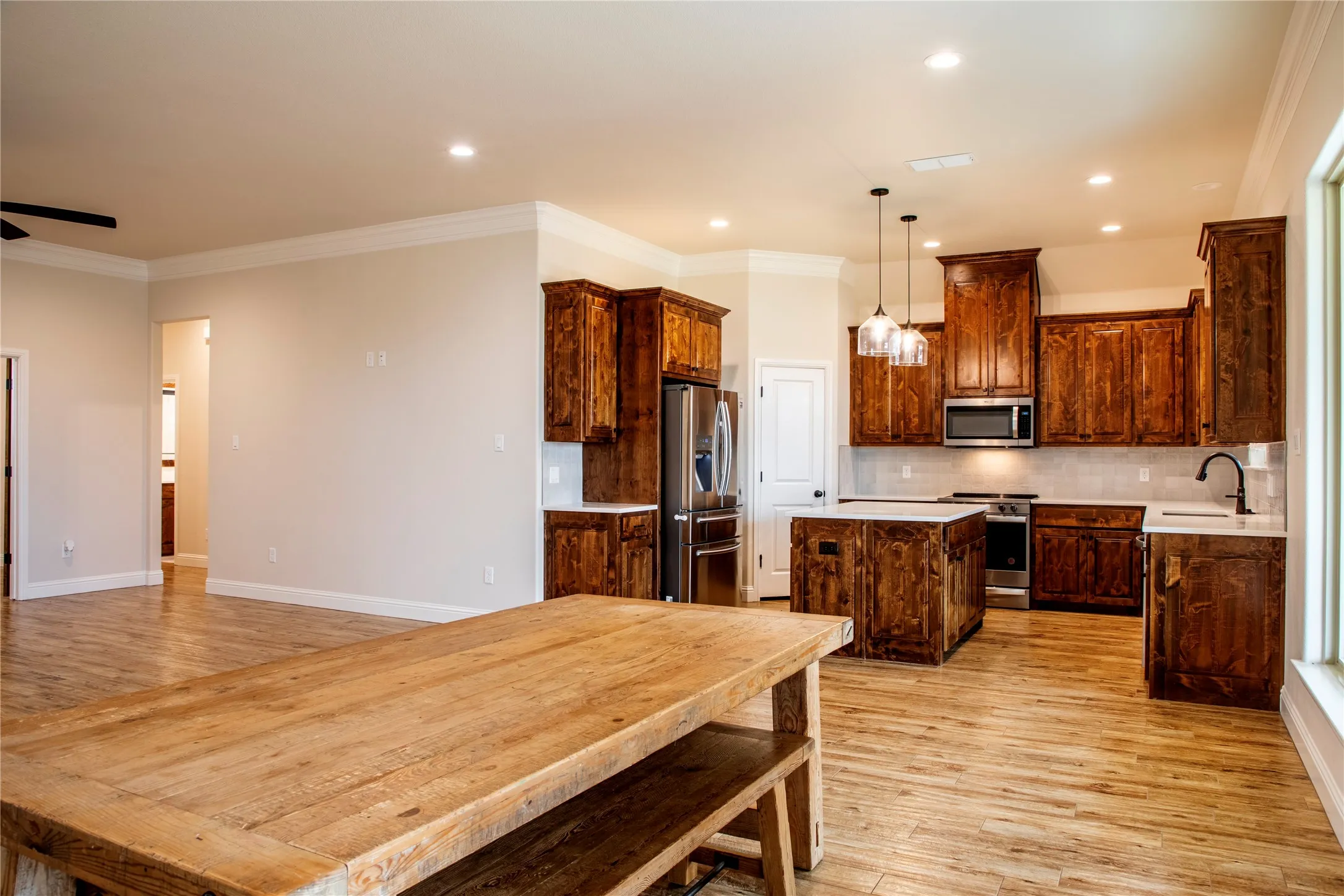 Single Family Residence For Sale in Parker County , 1045 Bermes Court, Brock, Texas 76087, 3 Bedroom, 2 Bathroom, 2 Garage spaces, 2,178 Sqft, built in 2024, mls#21364988, Real Estate Agent in Brock, Homes For Sale in Parker county, Homes For Sale in Brock, Realtor in Brock Texas, Real Estate Brokerage Independent Realty Texas, Luminita Cordes Realtor