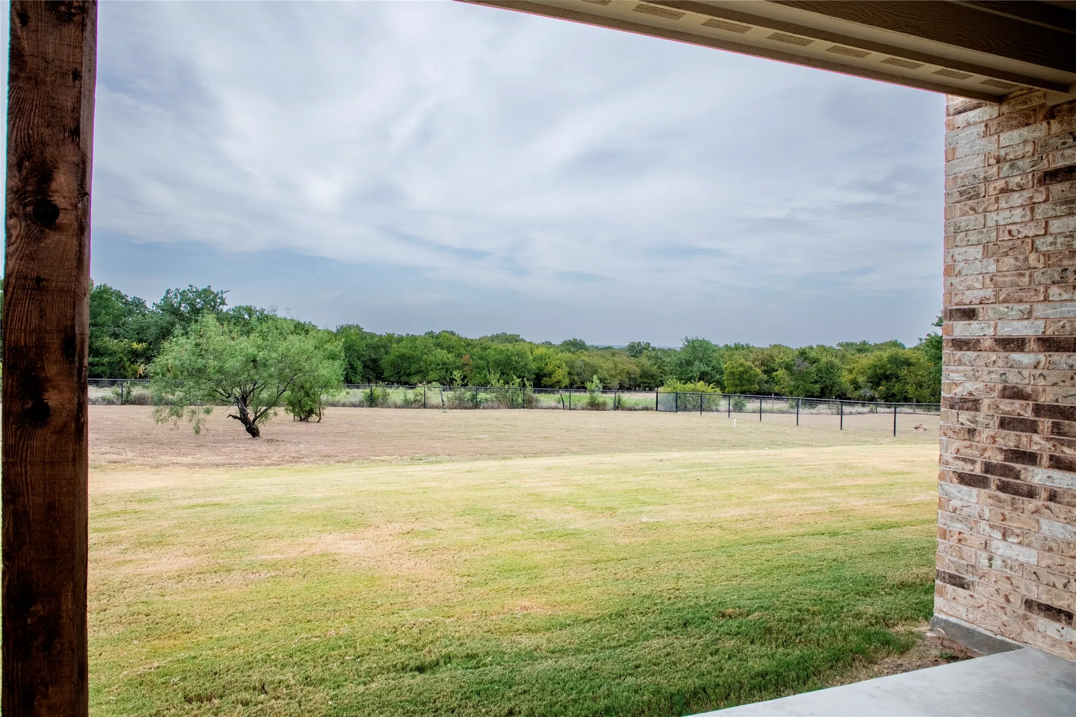 Single Family Residence For Sale in Parker County , 1045 Bermes Court, Brock, Texas 76087, 3 Bedroom, 2 Bathroom, 2 Garage spaces, 2,178 Sqft, built in 2024, mls#21364988, Real Estate Agent in Brock, Homes For Sale in Parker county, Homes For Sale in Brock, Realtor in Brock Texas, Real Estate Brokerage Independent Realty Texas, Luminita Cordes Realtor