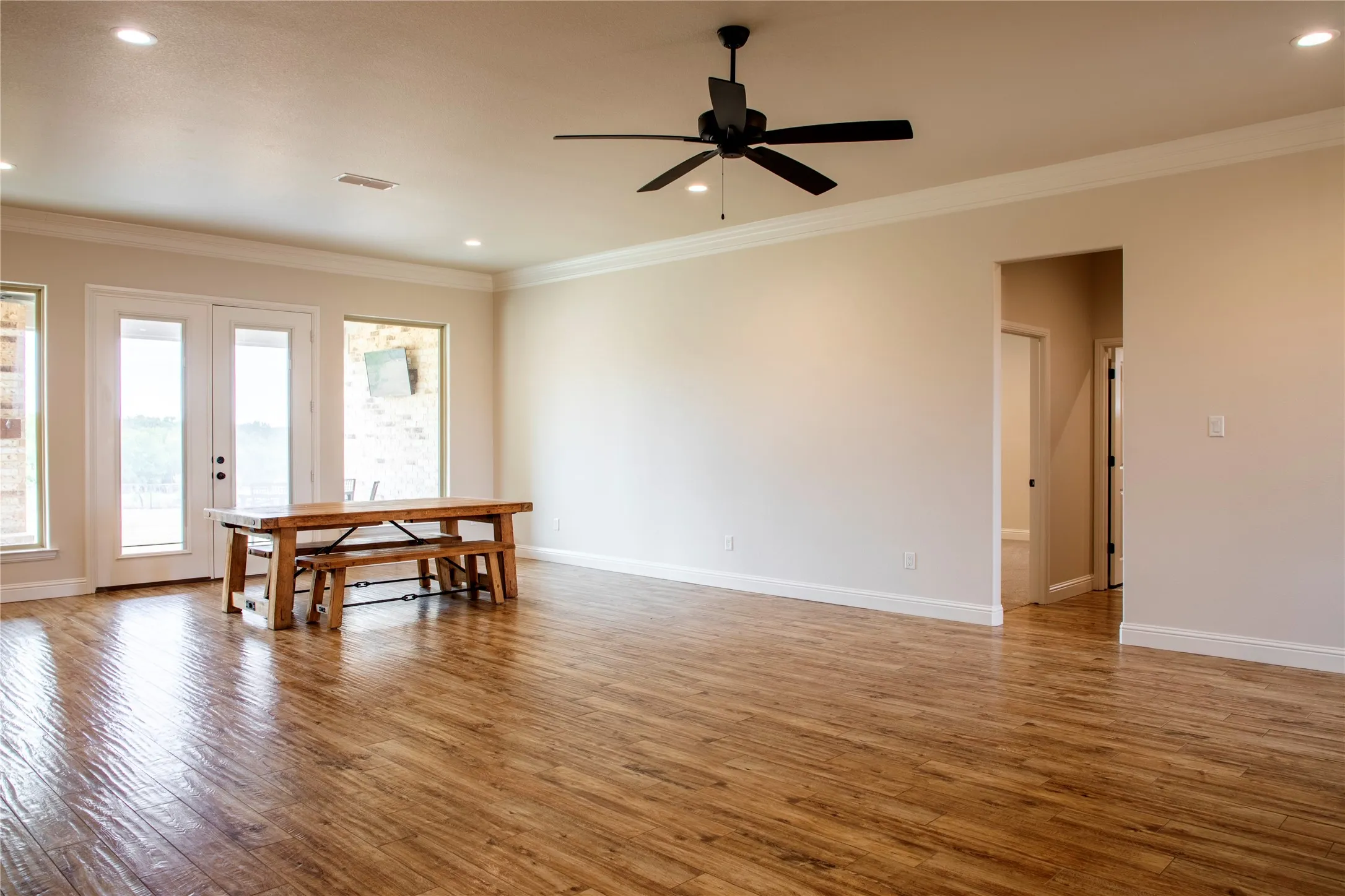 Single Family Residence For Sale in Parker County , 1045 Bermes Court, Brock, Texas 76087, 3 Bedroom, 2 Bathroom, 2 Garage spaces, 2,178 Sqft, built in 2024, mls#21364988, Real Estate Agent in Brock, Homes For Sale in Parker county, Homes For Sale in Brock, Realtor in Brock Texas, Real Estate Brokerage Independent Realty Texas, Luminita Cordes Realtor