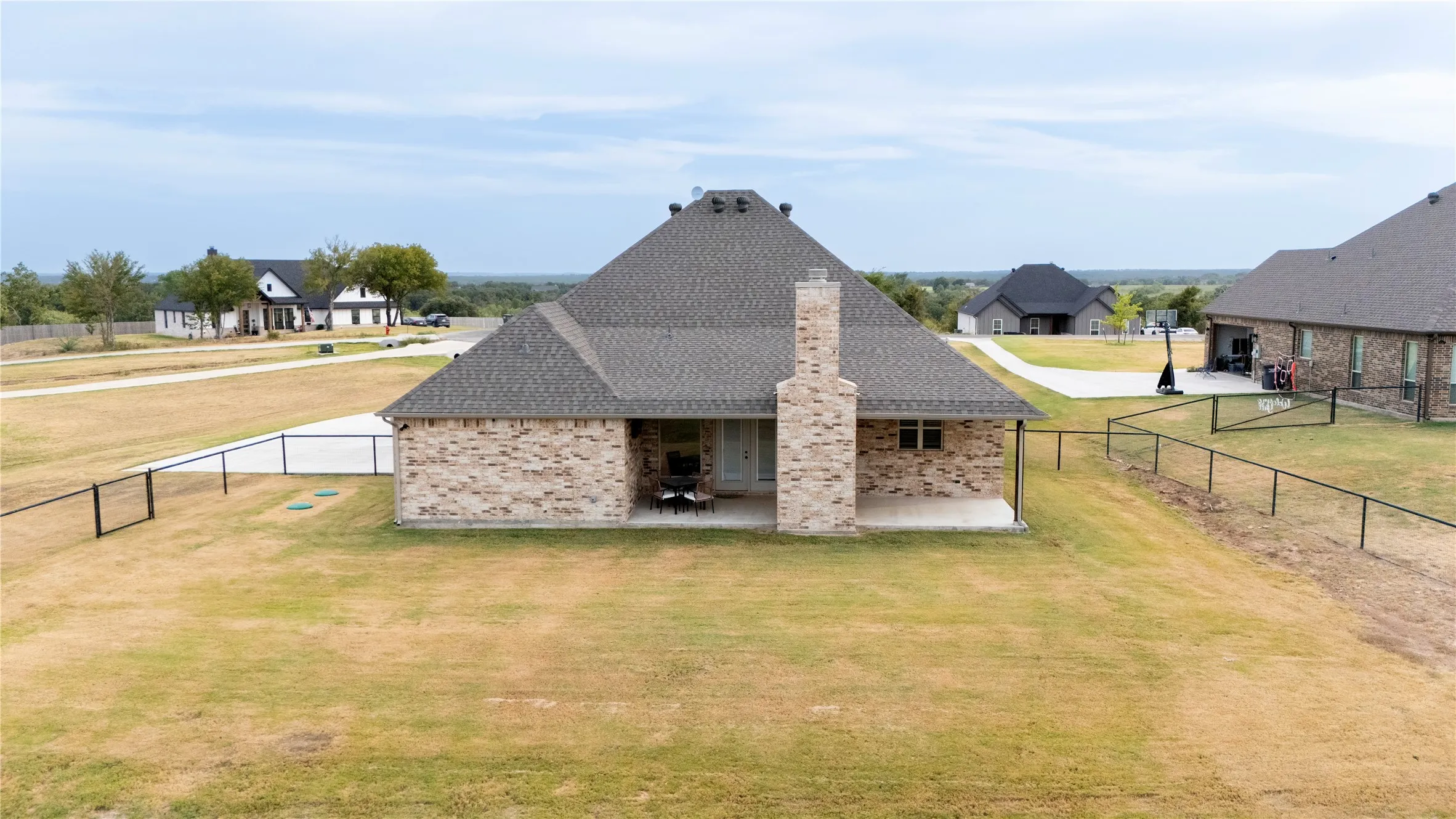 Single Family Residence For Sale in Parker County , 1045 Bermes Court, Brock, Texas 76087, 3 Bedroom, 2 Bathroom, 2 Garage spaces, 2,178 Sqft, built in 2024, mls#21364988, Real Estate Agent in Brock, Homes For Sale in Parker county, Homes For Sale in Brock, Realtor in Brock Texas, Real Estate Brokerage Independent Realty Texas, Luminita Cordes Realtor