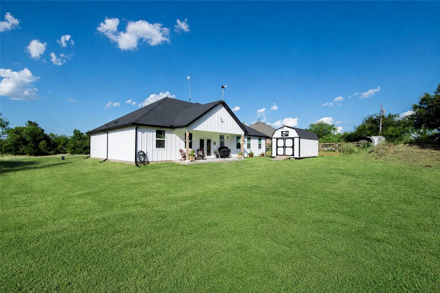 Single Family Residence For Sale in Wise County , 209 Lanai Drive, Runaway Bay, Texas 76426, 4 Bedroom, 2 Bathroom, 2 Garage spaces, 1,875 Sqft, built in 2025, mls#21370922, Real Estate Agent in Runaway Bay, Homes For Sale in Wise county, Homes For Sale in Runaway Bay, Realtor in Runaway Bay Texas, Real Estate Brokerage Independent Realty Texas, Luminita Cordes Realtor
