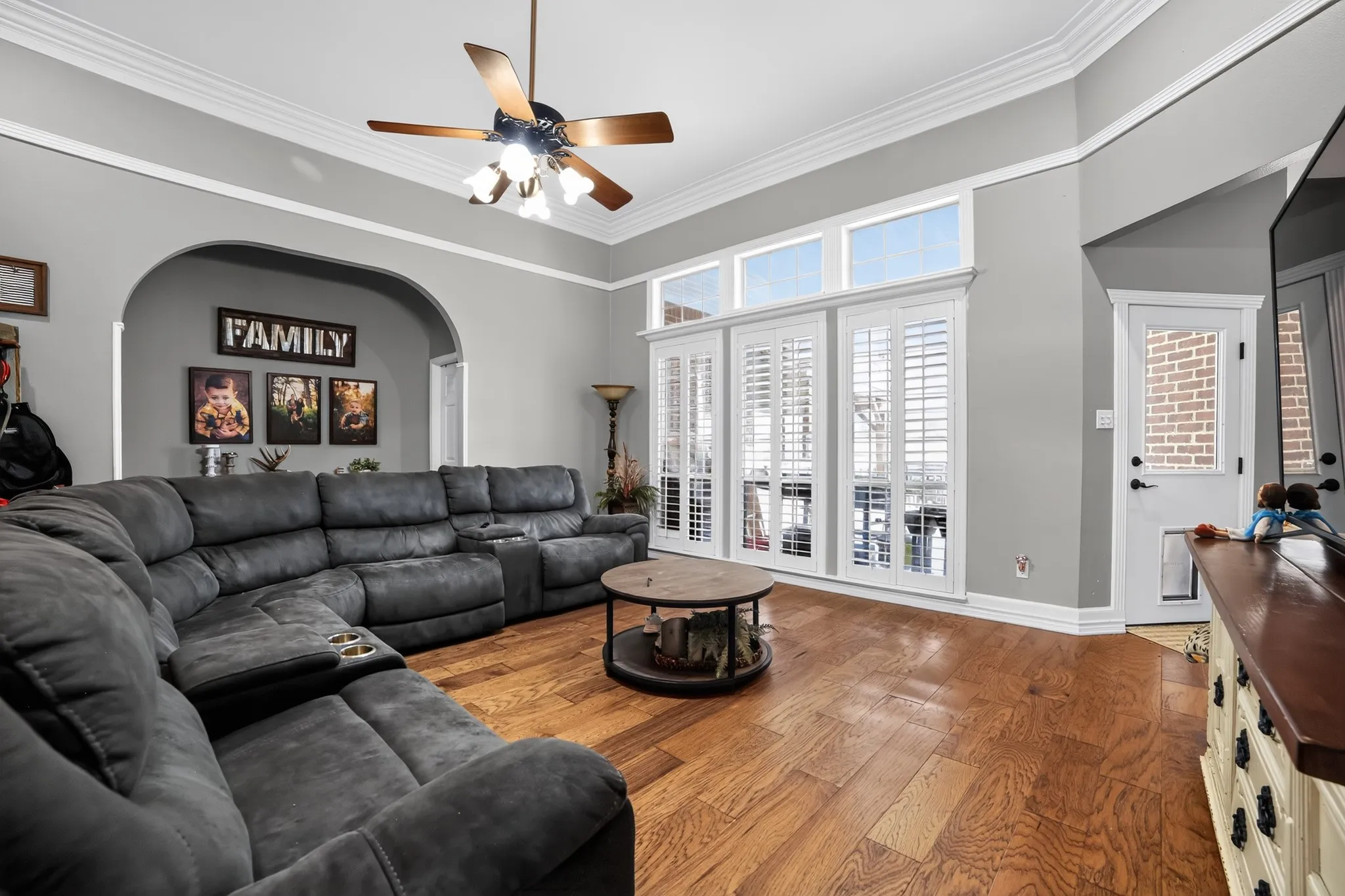 Single Family Residence For Sale in Van Zandt County , 1807 Mill Creek Road, Canton, Texas 75103, 4 Bedroom, 3 Bathroom, 2 Garage spaces, 2,792 Sqft, built in 1996, mls#21370927, Real Estate Agent in Canton, Homes For Sale in Van Zandt county, Homes For Sale in Canton, Realtor in Canton Texas, Real Estate Brokerage Independent Realty Texas, Luminita Cordes Realtor