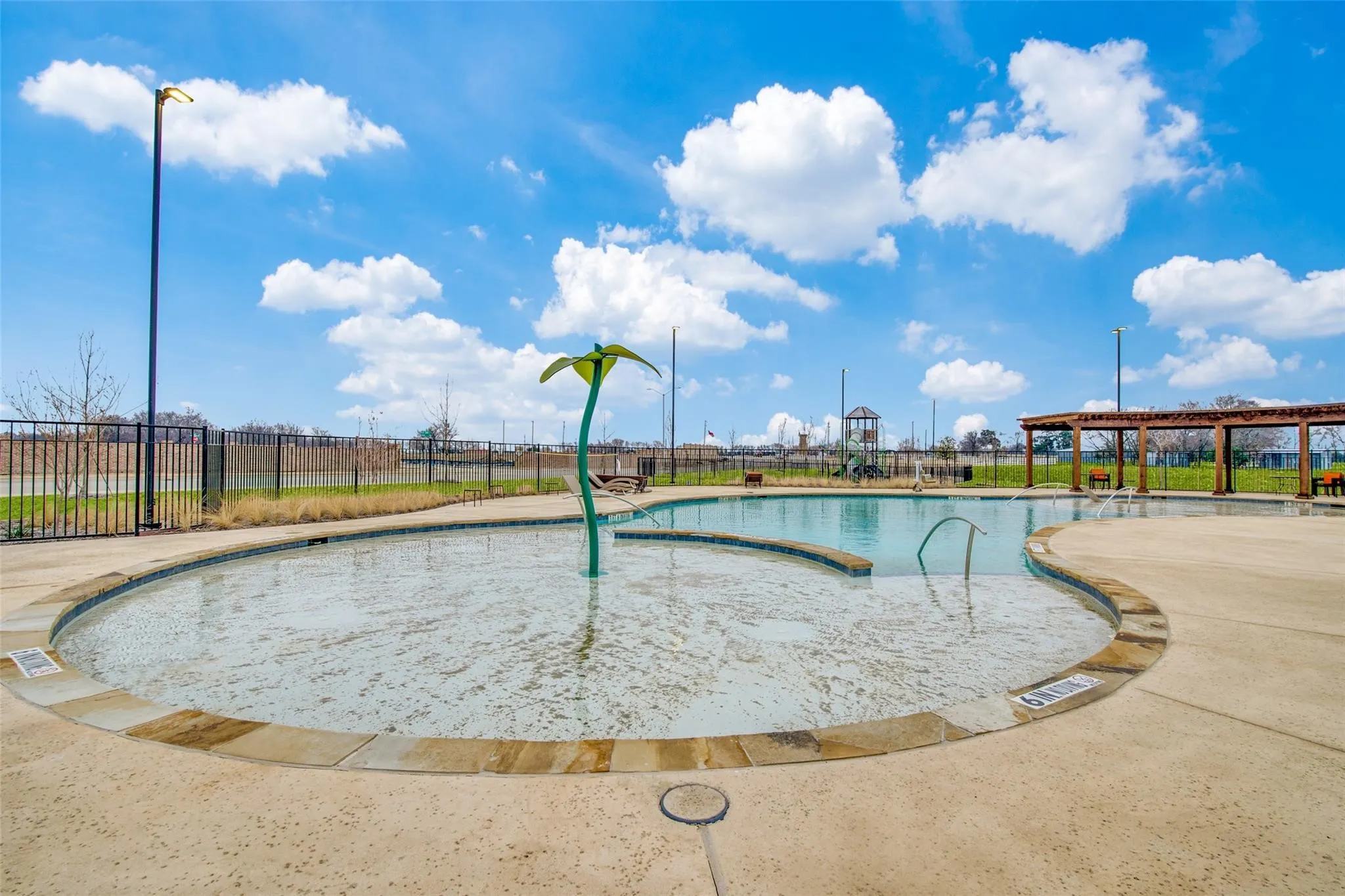 Single Family Residence For Sale in Collin County , 2850 Robertson Way, Royse City, Texas 75189, 5 Bedroom, 2 Bathroom, 2 Garage spaces, 2,148 Sqft, built in 2023, mls#21370894, Real Estate Agent in Royse City, Homes For Sale in Collin county, Homes For Sale in Royse City, Realtor in Royse City Texas, Real Estate Brokerage Independent Realty Texas, Luminita Cordes Realtor