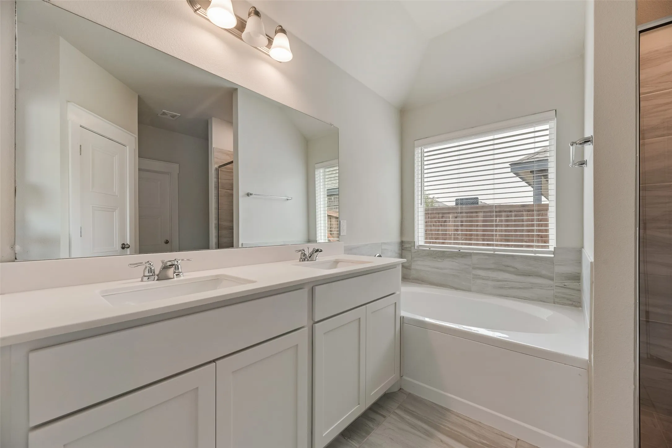 Single Family Residence For Sale in Collin County , 2850 Robertson Way, Royse City, Texas 75189, 5 Bedroom, 2 Bathroom, 2 Garage spaces, 2,148 Sqft, built in 2023, mls#21370894, Real Estate Agent in Royse City, Homes For Sale in Collin county, Homes For Sale in Royse City, Realtor in Royse City Texas, Real Estate Brokerage Independent Realty Texas, Luminita Cordes Realtor