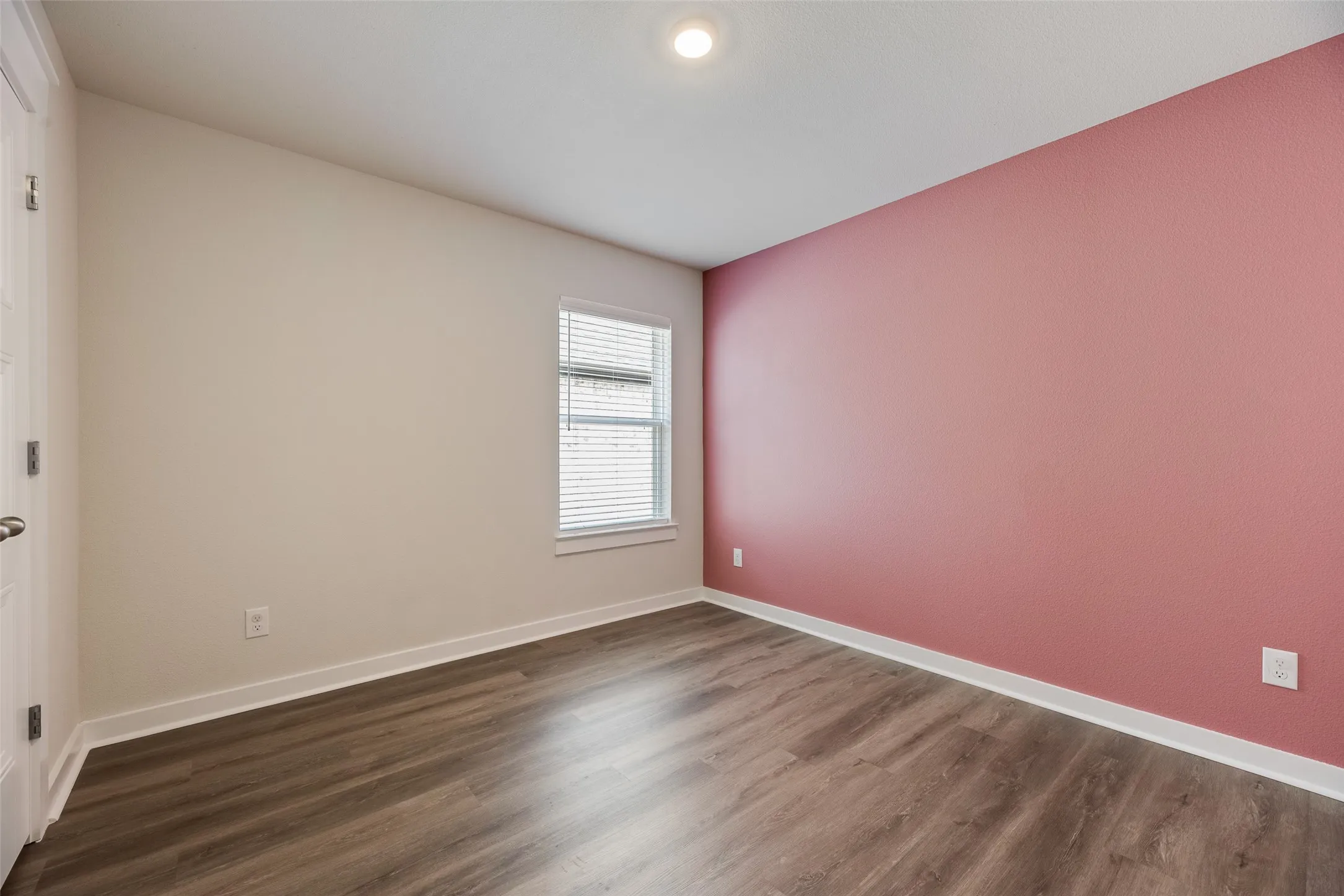 Single Family Residence For Sale in Collin County , 2850 Robertson Way, Royse City, Texas 75189, 5 Bedroom, 2 Bathroom, 2 Garage spaces, 2,148 Sqft, built in 2023, mls#21370894, Real Estate Agent in Royse City, Homes For Sale in Collin county, Homes For Sale in Royse City, Realtor in Royse City Texas, Real Estate Brokerage Independent Realty Texas, Luminita Cordes Realtor