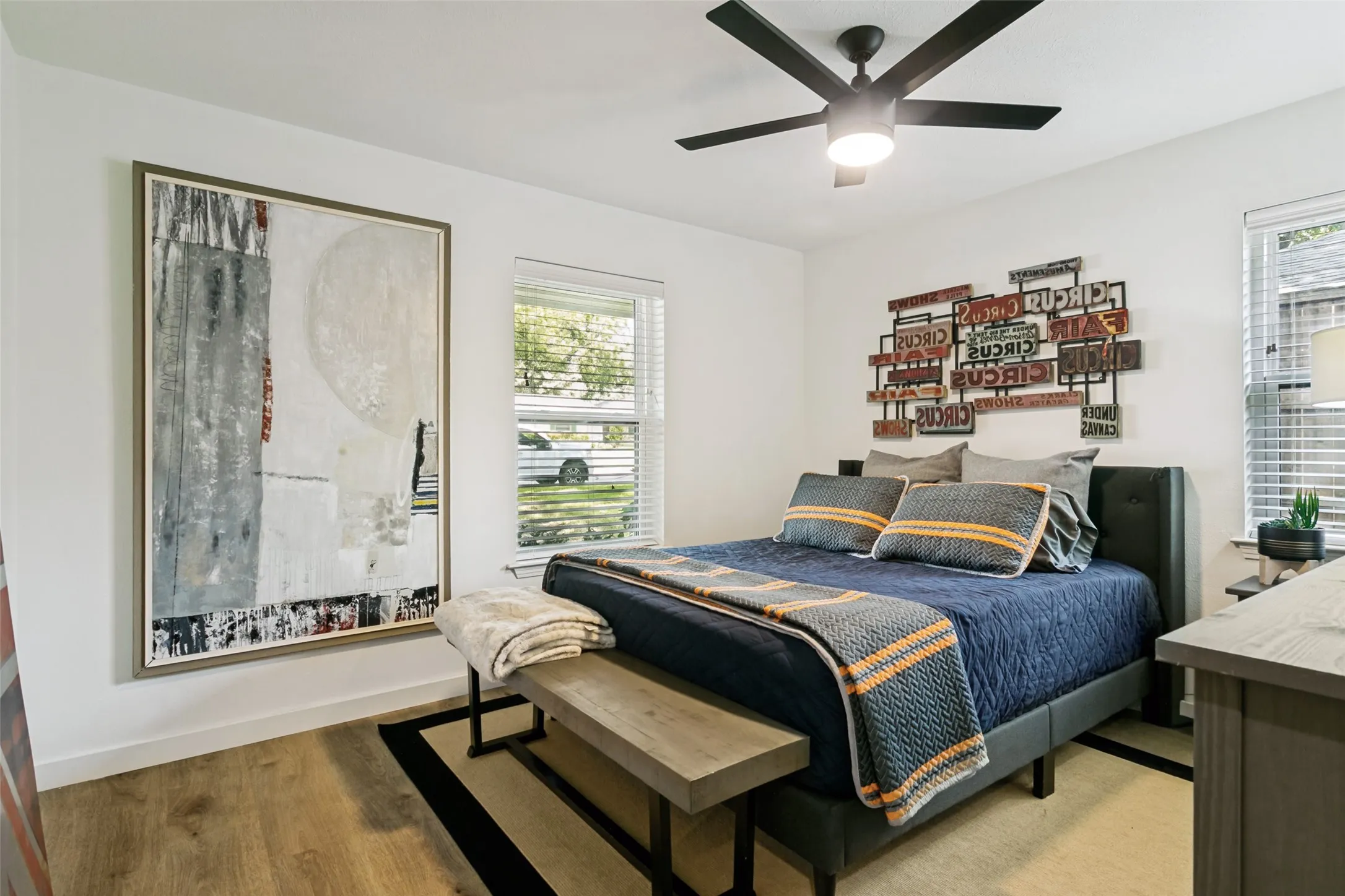 Single Family Residence For Sale in Dallas County , 12420 Wood Manor Circle, Farmers Branch, Texas 75234, 3 Bedroom, 2 Bathroom, 2 Garage spaces, 1,937 Sqft, built in 1968, mls#21369891, Real Estate Agent in Farmers Branch, Homes For Sale in Dallas county, Homes For Sale in Farmers Branch, Realtor in Farmers Branch Texas, Real Estate Brokerage Independent Realty Texas, Luminita Cordes Realtor