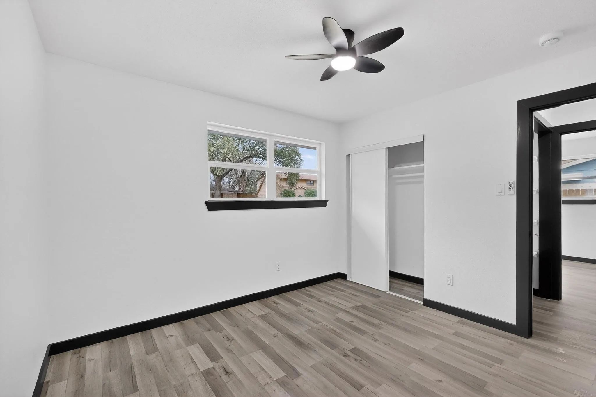 Single Family Residence For Sale in Dallas County , 11360 Drummond Drive, Dallas, Texas 75228, 6 Bedroom, 2 Bathroom, Garage spaces, 2,700 Sqft, built in 1966, mls#21370937, Real Estate Agent in Dallas, Homes For Sale in Dallas county, Homes For Sale in Dallas, Realtor in Dallas Texas, Real Estate Brokerage Independent Realty Texas, Luminita Cordes Realtor