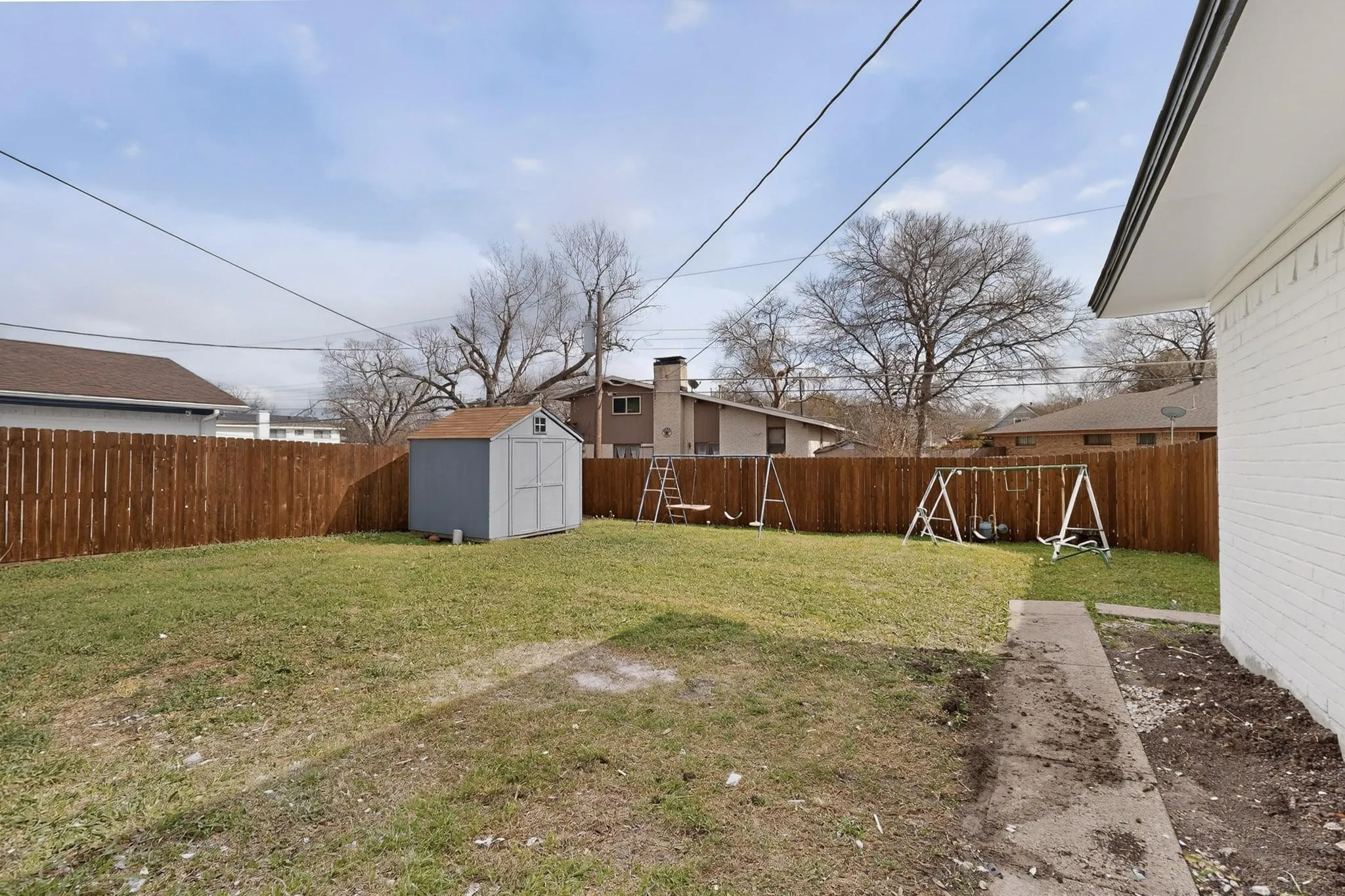 Single Family Residence For Sale in Dallas County , 11360 Drummond Drive, Dallas, Texas 75228, 6 Bedroom, 2 Bathroom, Garage spaces, 2,700 Sqft, built in 1966, mls#21370937, Real Estate Agent in Dallas, Homes For Sale in Dallas county, Homes For Sale in Dallas, Realtor in Dallas Texas, Real Estate Brokerage Independent Realty Texas, Luminita Cordes Realtor