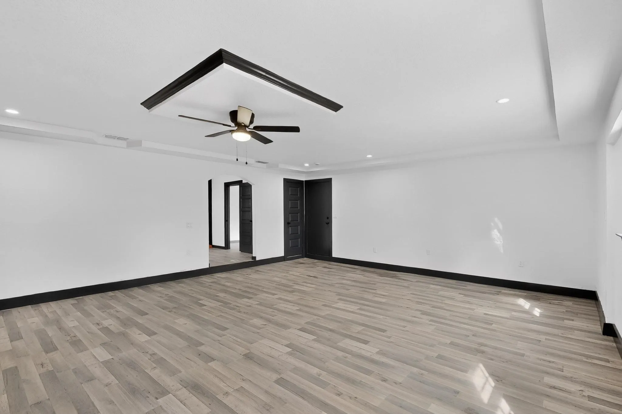 Single Family Residence For Sale in Dallas County , 11360 Drummond Drive, Dallas, Texas 75228, 6 Bedroom, 2 Bathroom, Garage spaces, 2,700 Sqft, built in 1966, mls#21370937, Real Estate Agent in Dallas, Homes For Sale in Dallas county, Homes For Sale in Dallas, Realtor in Dallas Texas, Real Estate Brokerage Independent Realty Texas, Luminita Cordes Realtor