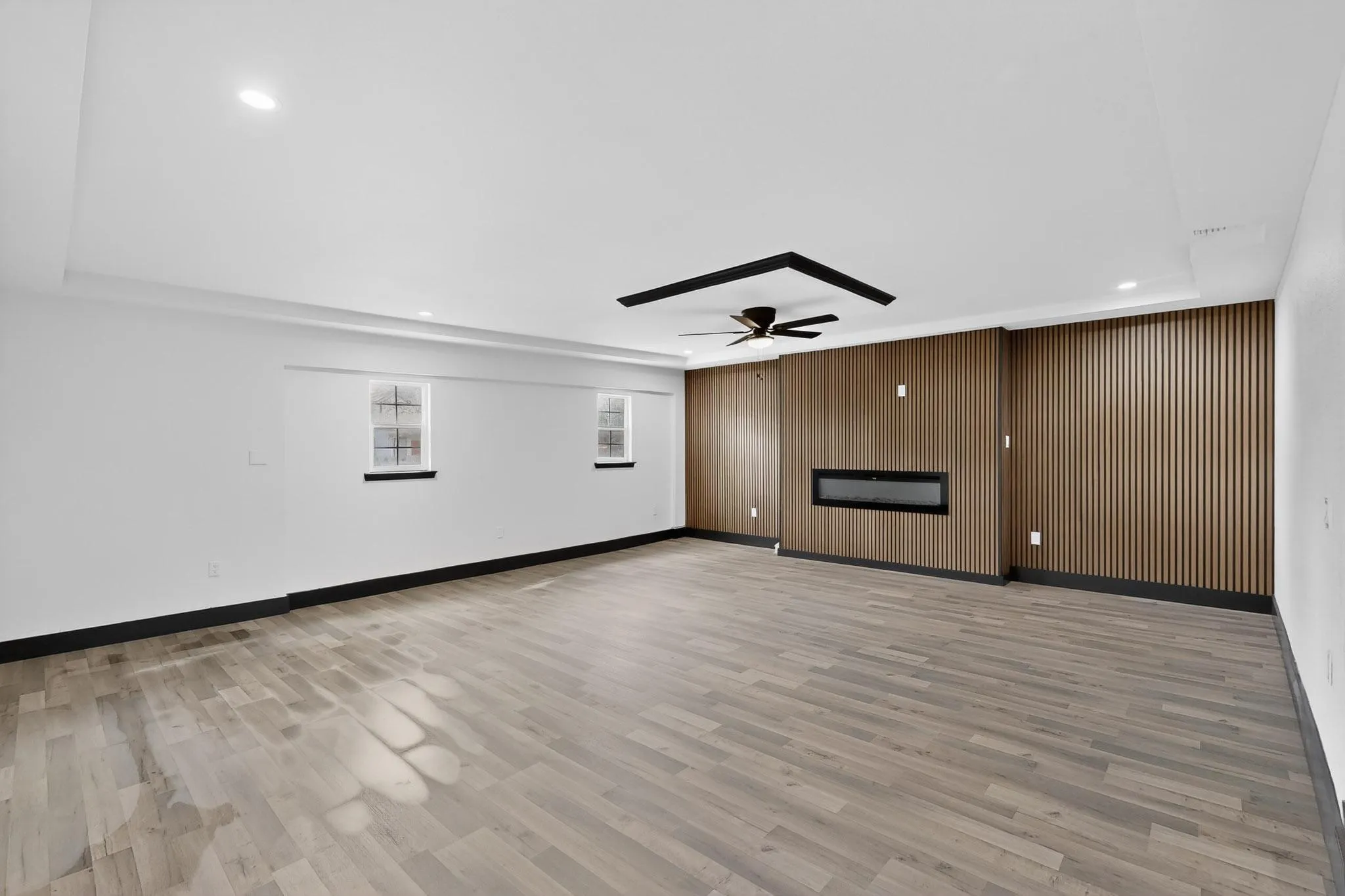 Single Family Residence For Sale in Dallas County , 11360 Drummond Drive, Dallas, Texas 75228, 6 Bedroom, 2 Bathroom, Garage spaces, 2,700 Sqft, built in 1966, mls#21370937, Real Estate Agent in Dallas, Homes For Sale in Dallas county, Homes For Sale in Dallas, Realtor in Dallas Texas, Real Estate Brokerage Independent Realty Texas, Luminita Cordes Realtor