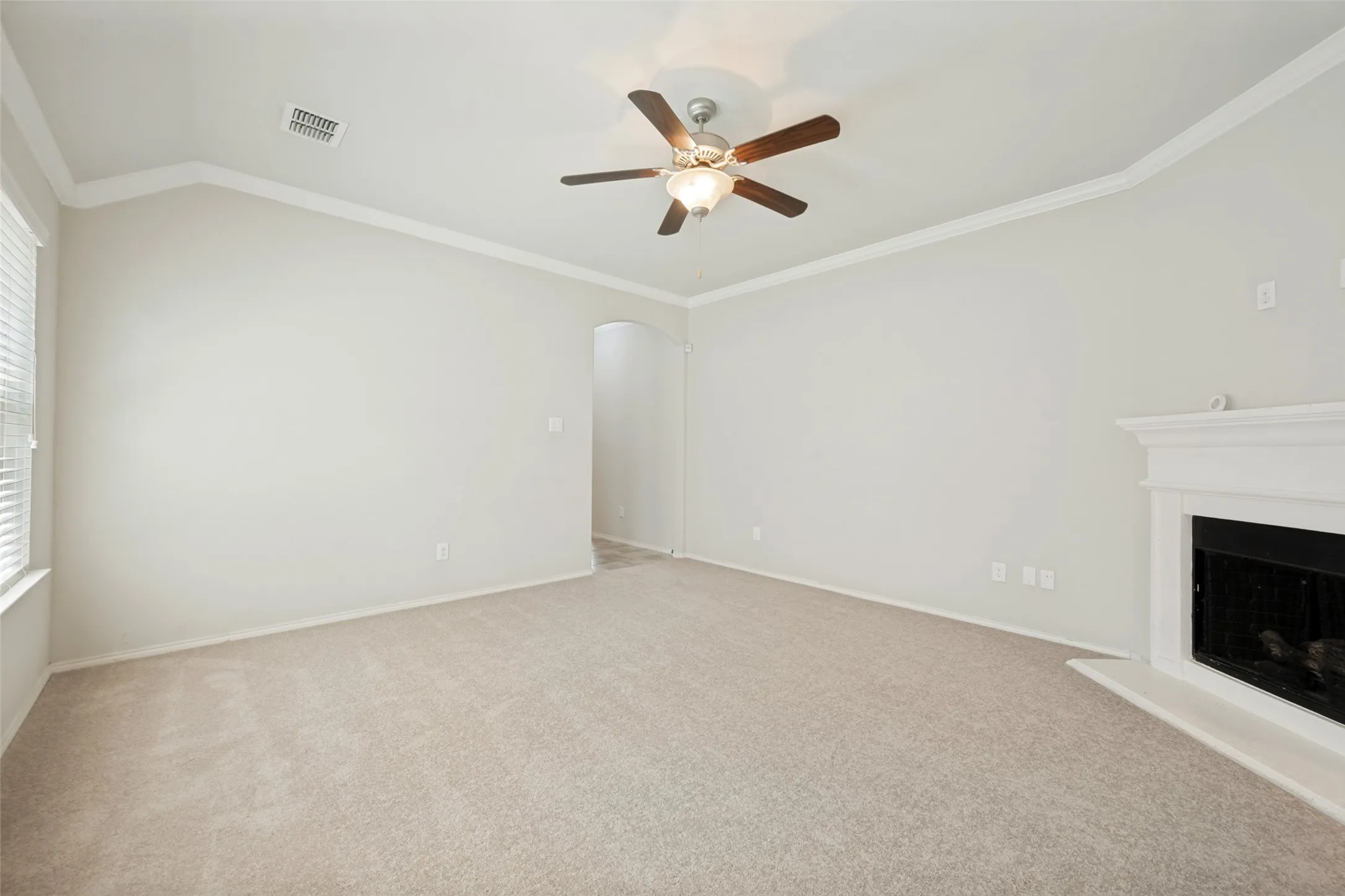 Single Family Residence For Sale in Tarrant County , 5856 Bindweed Street, Fort Worth, Texas 76123, 4 Bedroom, 2 Bathroom, 2 Garage spaces, 1,603 Sqft, built in 2016, mls#21370832, Real Estate Agent in Fort Worth, Homes For Sale in Tarrant county, Homes For Sale in Fort Worth, Realtor in Fort Worth Texas, Real Estate Brokerage Independent Realty Texas, Luminita Cordes Realtor