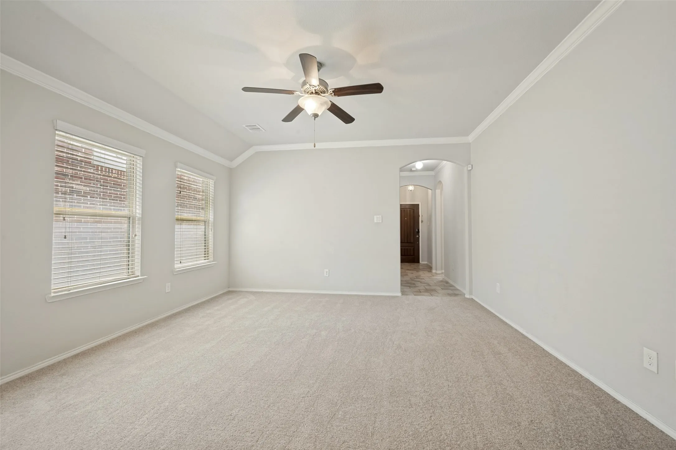 Single Family Residence For Sale in Tarrant County , 5856 Bindweed Street, Fort Worth, Texas 76123, 4 Bedroom, 2 Bathroom, 2 Garage spaces, 1,603 Sqft, built in 2016, mls#21370832, Real Estate Agent in Fort Worth, Homes For Sale in Tarrant county, Homes For Sale in Fort Worth, Realtor in Fort Worth Texas, Real Estate Brokerage Independent Realty Texas, Luminita Cordes Realtor