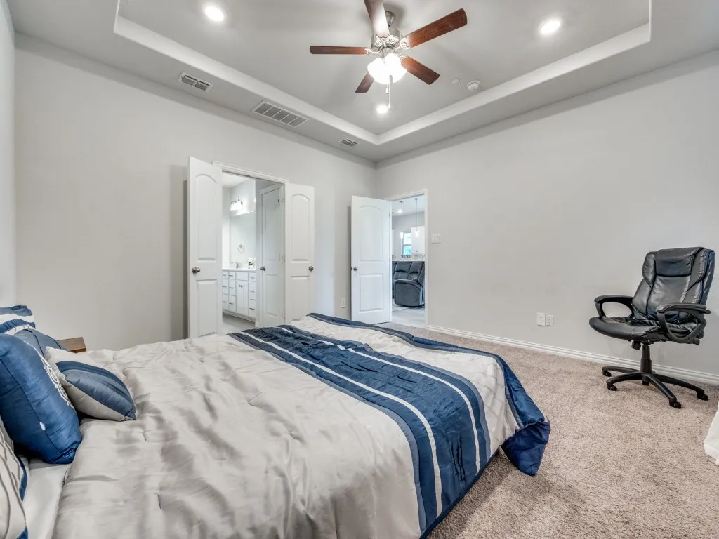 Single Family Residence For Rent in Denton County , 2094 Creekbluff Circle, Lewisville, Texas 75010, 4 Bedroom, 3 Bathroom, 2 Garage spaces, 3,049 Sqft, built in 2021, mls#21370935, Real Estate Agent in Lewisville, Homes For Rent in Denton county, Homes For Rent in Lewisville, Realtor in Lewisville Texas, Real Estate Brokerage Independent Realty Texas, Luminita Cordes Realtor