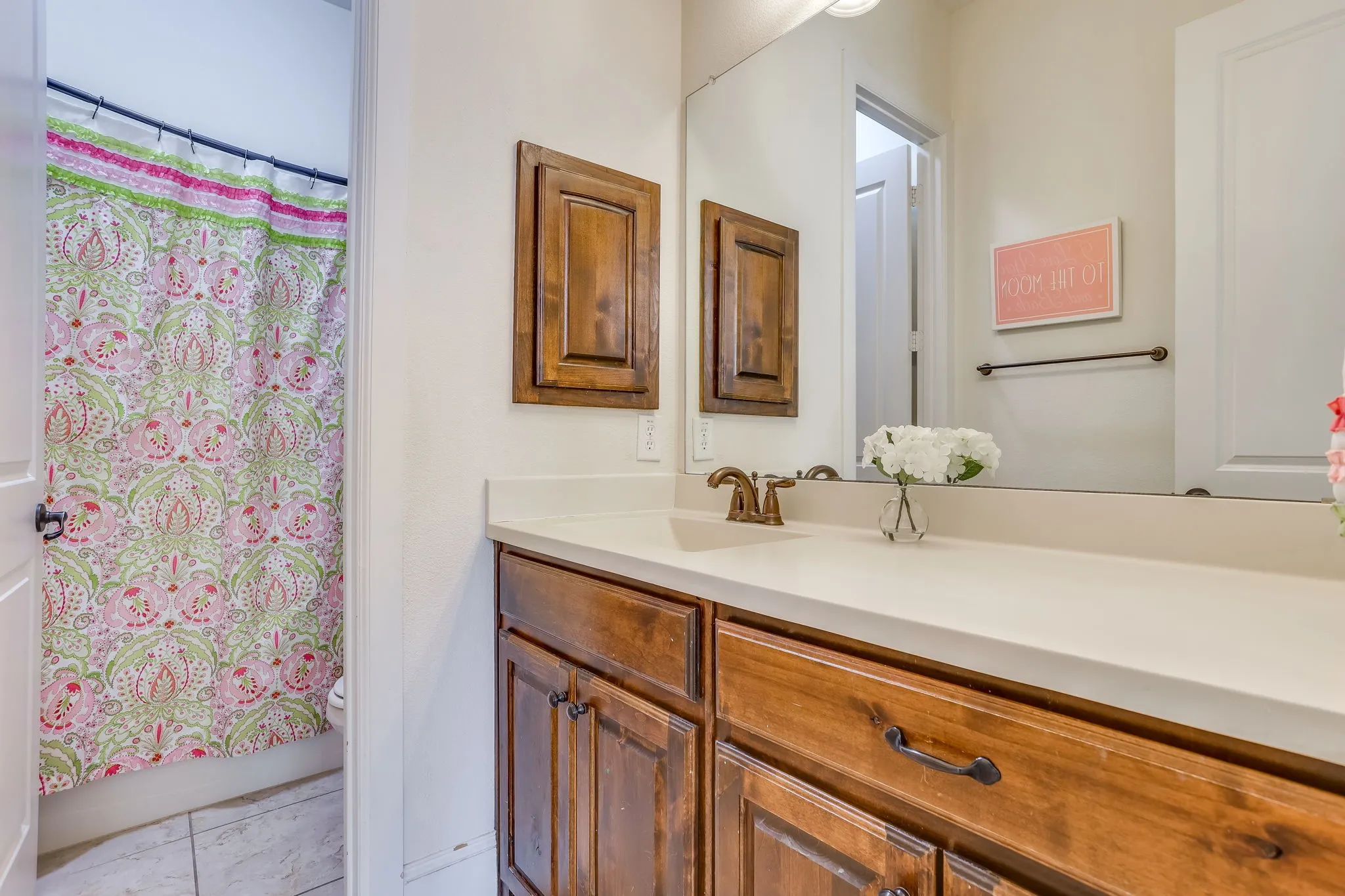 Single Family Residence For Sale in Denton County , 2016 Torin Street, Lewisville, Texas 75056, 3 Bedroom, 3 Bathroom, 2 Garage spaces, 2,853 Sqft, built in 2013, mls#21370212, Real Estate Agent in Lewisville, Homes For Sale in Denton county, Homes For Sale in Lewisville, Realtor in Lewisville Texas, Real Estate Brokerage Independent Realty Texas, Luminita Cordes Realtor