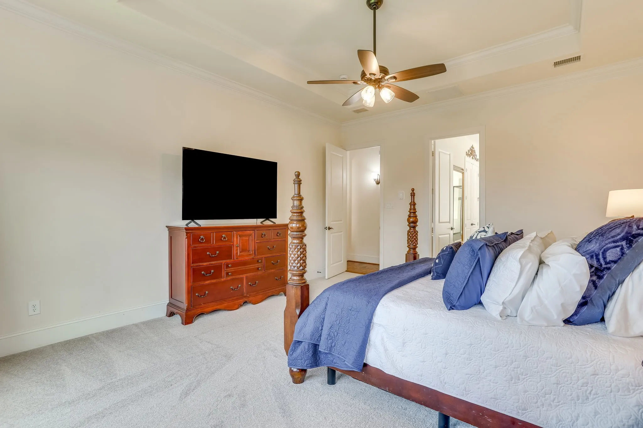 Single Family Residence For Sale in Denton County , 2016 Torin Street, Lewisville, Texas 75056, 3 Bedroom, 3 Bathroom, 2 Garage spaces, 2,853 Sqft, built in 2013, mls#21370212, Real Estate Agent in Lewisville, Homes For Sale in Denton county, Homes For Sale in Lewisville, Realtor in Lewisville Texas, Real Estate Brokerage Independent Realty Texas, Luminita Cordes Realtor