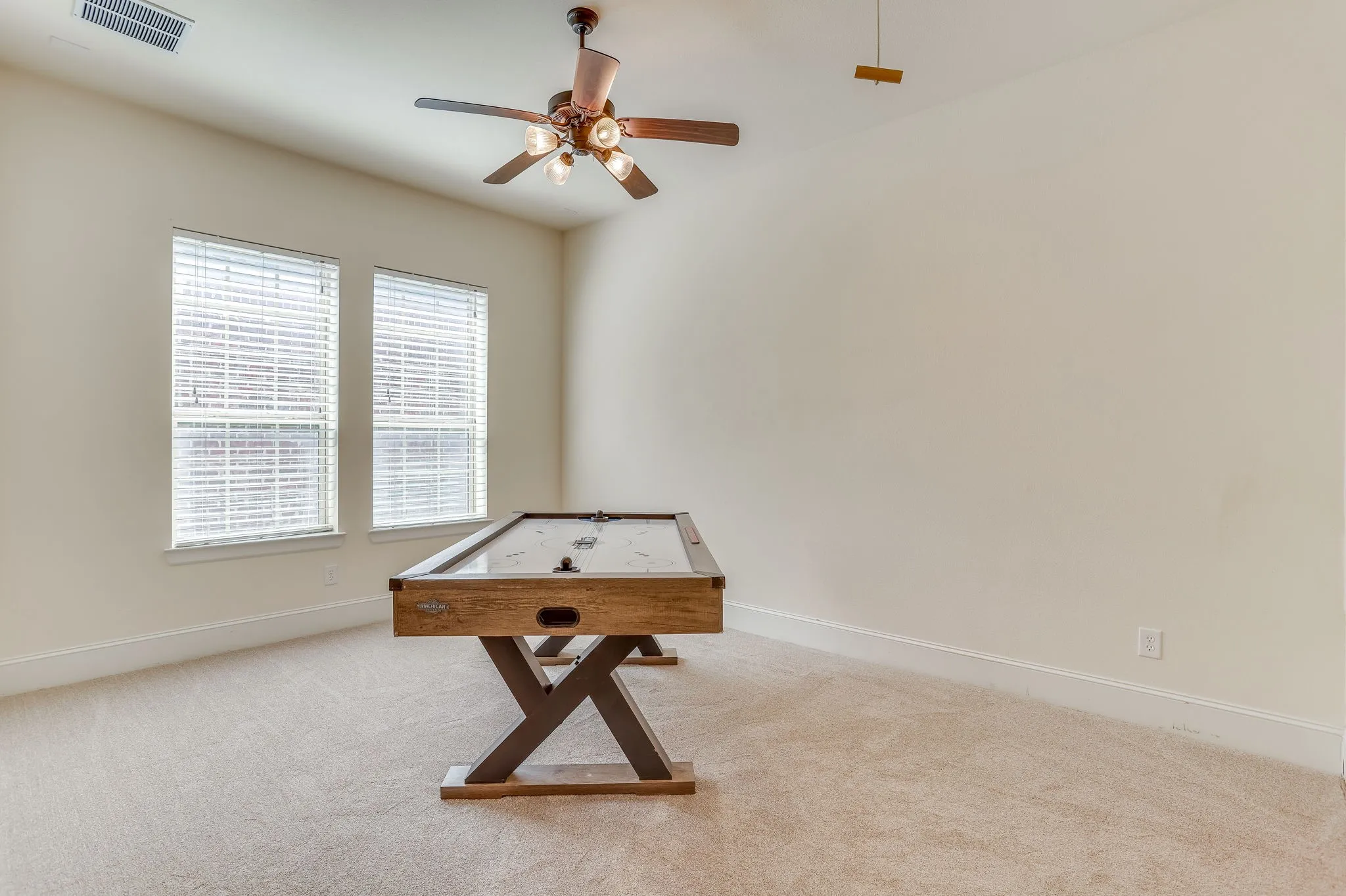 Single Family Residence For Sale in Denton County , 2016 Torin Street, Lewisville, Texas 75056, 3 Bedroom, 3 Bathroom, 2 Garage spaces, 2,853 Sqft, built in 2013, mls#21370212, Real Estate Agent in Lewisville, Homes For Sale in Denton county, Homes For Sale in Lewisville, Realtor in Lewisville Texas, Real Estate Brokerage Independent Realty Texas, Luminita Cordes Realtor