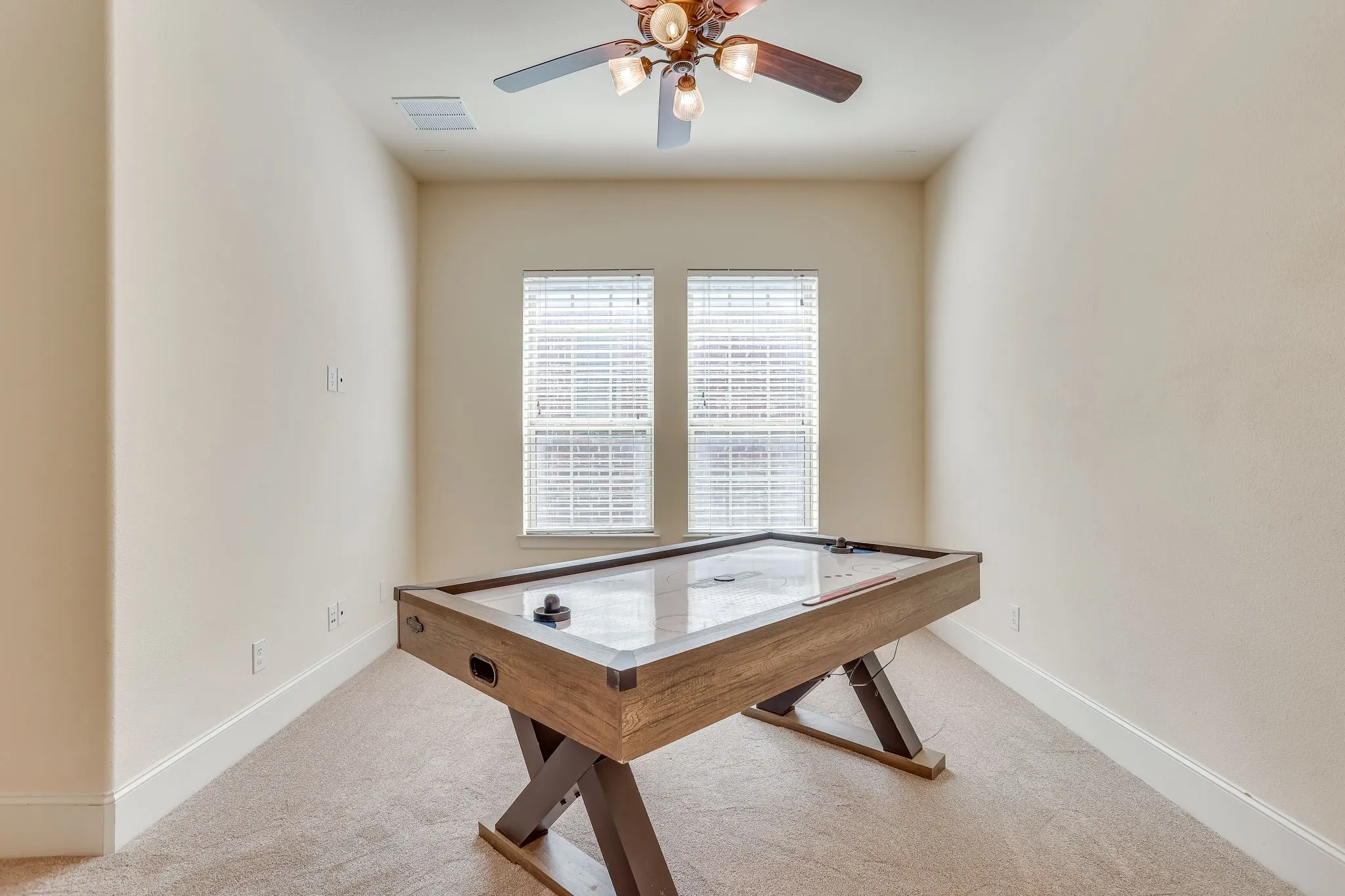 Single Family Residence For Sale in Denton County , 2016 Torin Street, Lewisville, Texas 75056, 3 Bedroom, 3 Bathroom, 2 Garage spaces, 2,853 Sqft, built in 2013, mls#21370212, Real Estate Agent in Lewisville, Homes For Sale in Denton county, Homes For Sale in Lewisville, Realtor in Lewisville Texas, Real Estate Brokerage Independent Realty Texas, Luminita Cordes Realtor