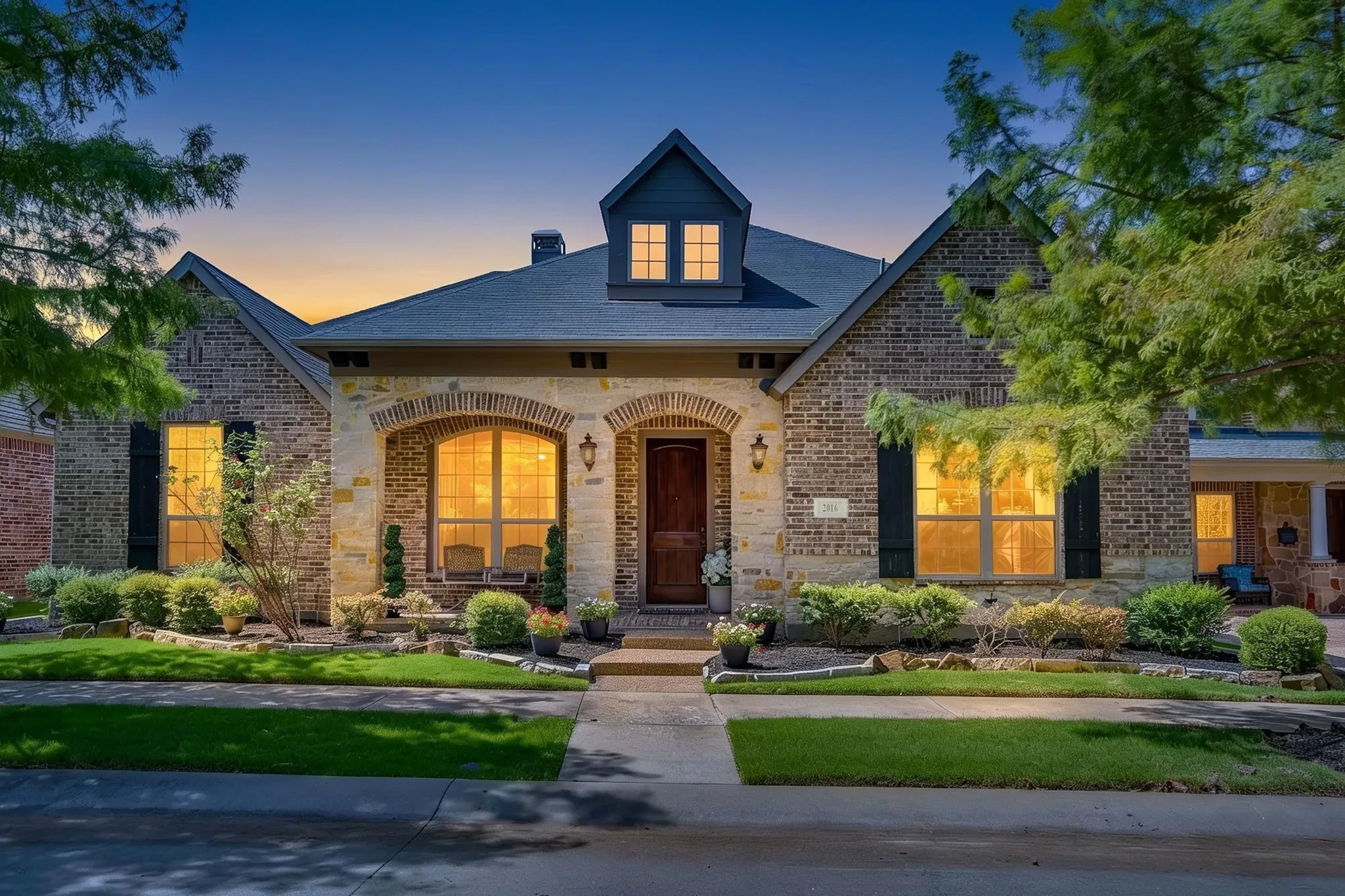 Single Family Residence For Sale in Denton County , 2016 Torin Street, Lewisville, Texas 75056, 3 Bedroom, 3 Bathroom, 2 Garage spaces, 2,853 Sqft, built in 2013, mls#21370212, Real Estate Agent in Lewisville, Homes For Sale in Denton county, Homes For Sale in Lewisville, Realtor in Lewisville Texas, Real Estate Brokerage Independent Realty Texas, Luminita Cordes Realtor