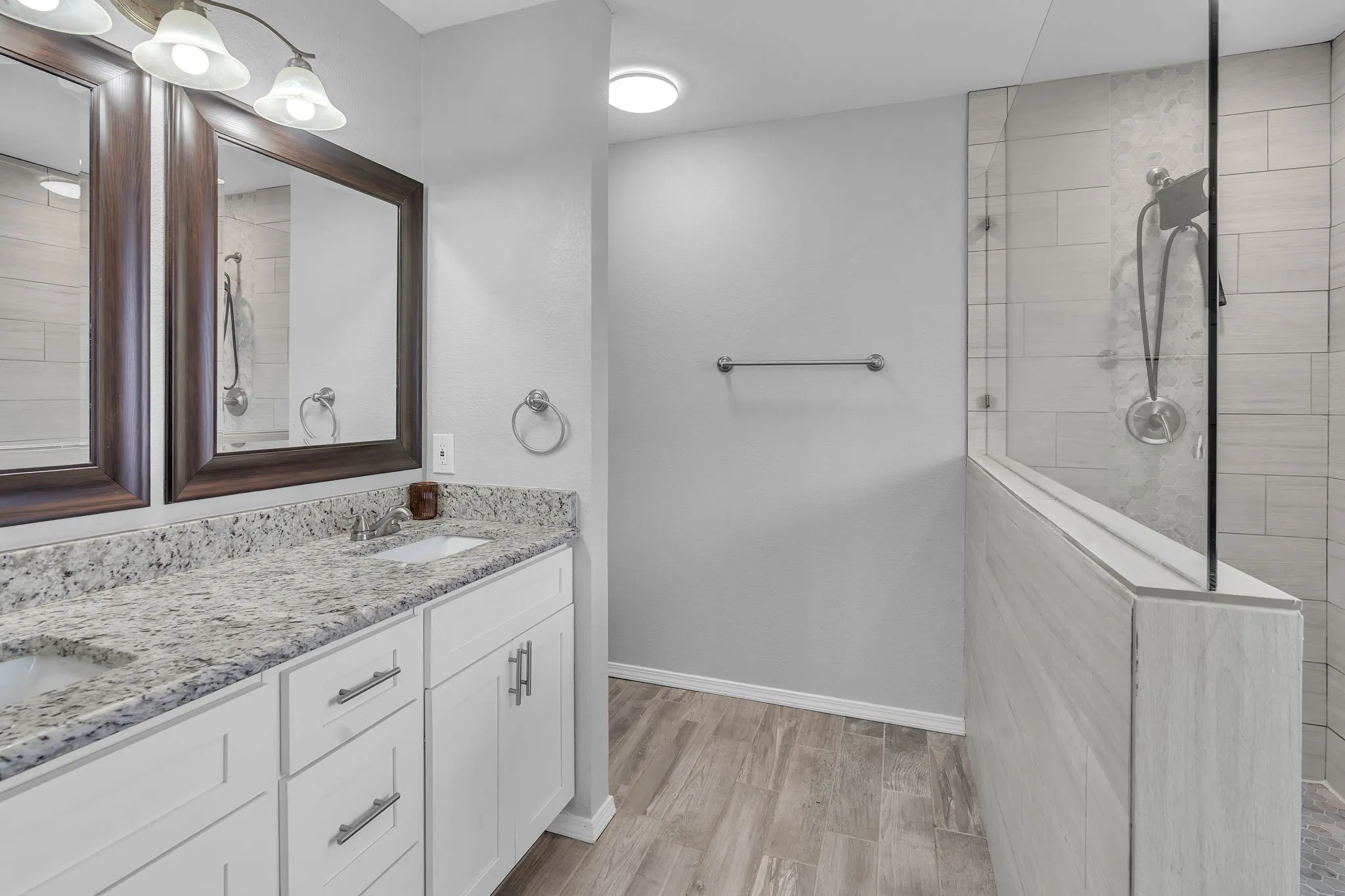 Single Family Residence For Rent in Tarrant County , 691 N Montana Court, Keller, Texas 76248, 3 Bedroom, 2 Bathroom, 2 Garage spaces, 1,834 Sqft, built in 1992, mls#21344402, Real Estate Agent in Keller, Homes For Rent in Tarrant county, Homes For Rent in Keller, Realtor in Keller Texas, Real Estate Brokerage Independent Realty Texas, Luminita Cordes Realtor