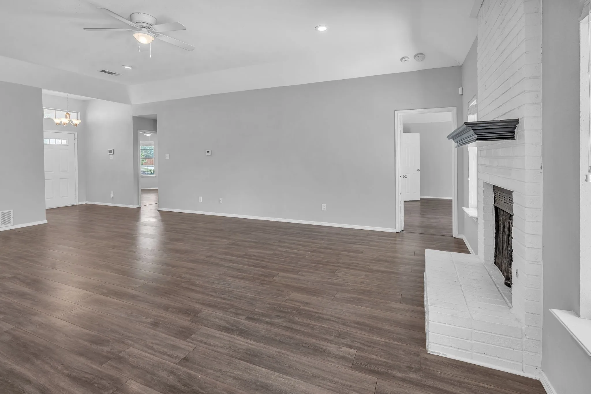 Single Family Residence For Rent in Tarrant County , 691 N Montana Court, Keller, Texas 76248, 3 Bedroom, 2 Bathroom, 2 Garage spaces, 1,834 Sqft, built in 1992, mls#21344402, Real Estate Agent in Keller, Homes For Rent in Tarrant county, Homes For Rent in Keller, Realtor in Keller Texas, Real Estate Brokerage Independent Realty Texas, Luminita Cordes Realtor
