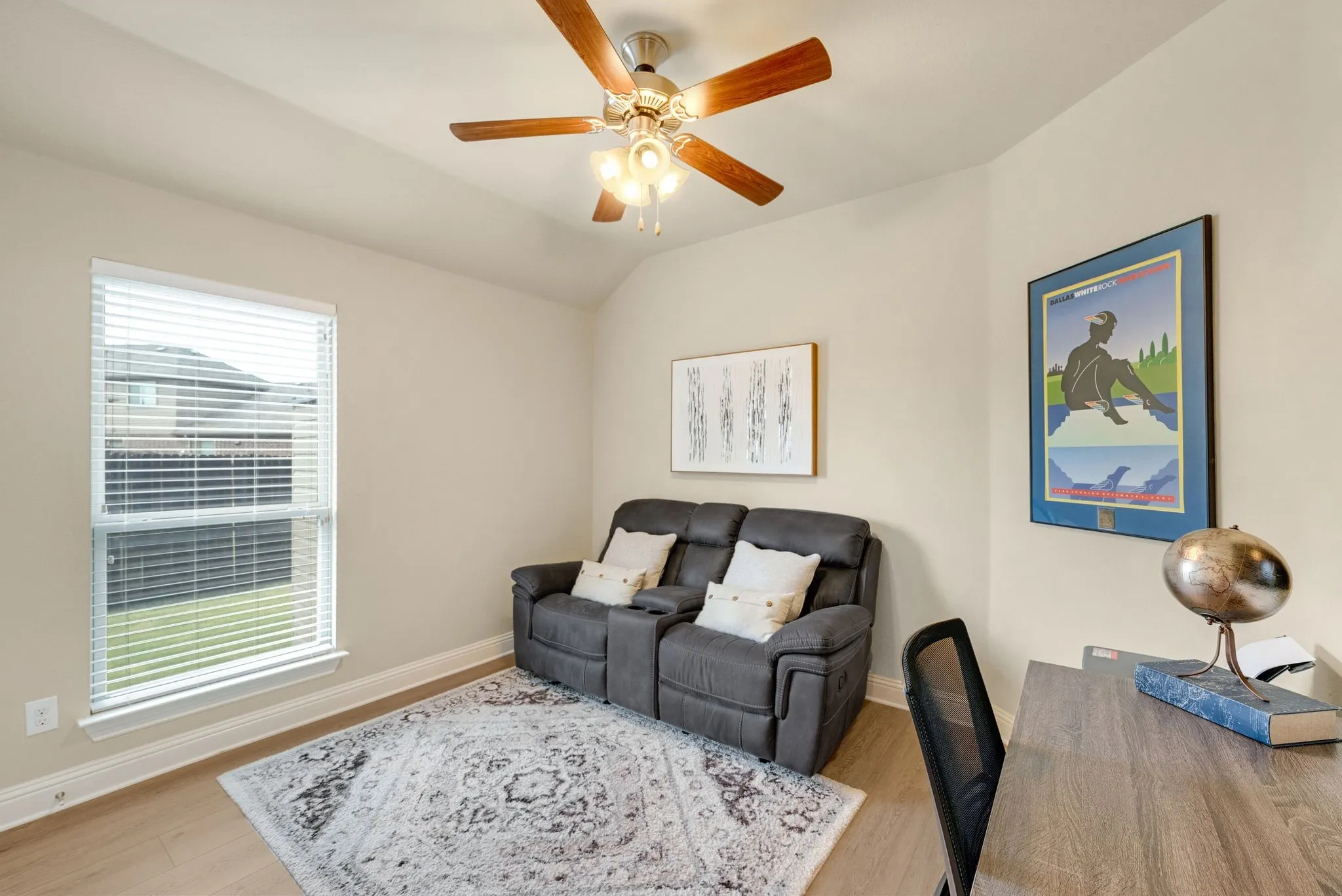 Single Family Residence For Sale in Denton County , 502 Royal Oaks Lane, Oak Point, Texas 75068, 3 Bedroom, 2 Bathroom, 2 Garage spaces, 1,882 Sqft, built in 2017, mls#21366816, Real Estate Agent in Oak Point, Homes For Sale in Denton county, Homes For Sale in Oak Point, Realtor in Oak Point Texas, Real Estate Brokerage Independent Realty Texas, Luminita Cordes Realtor