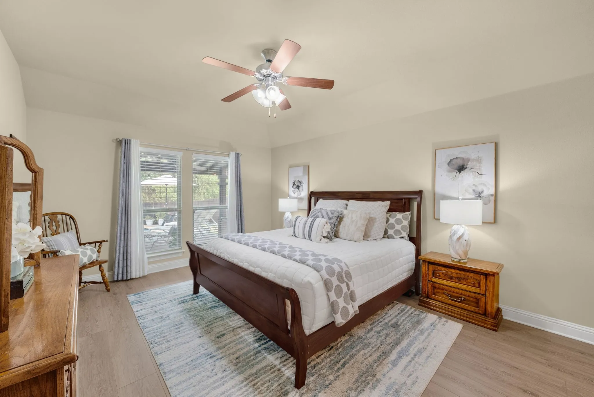 Single Family Residence For Sale in Denton County , 502 Royal Oaks Lane, Oak Point, Texas 75068, 3 Bedroom, 2 Bathroom, 2 Garage spaces, 1,882 Sqft, built in 2017, mls#21366816, Real Estate Agent in Oak Point, Homes For Sale in Denton county, Homes For Sale in Oak Point, Realtor in Oak Point Texas, Real Estate Brokerage Independent Realty Texas, Luminita Cordes Realtor