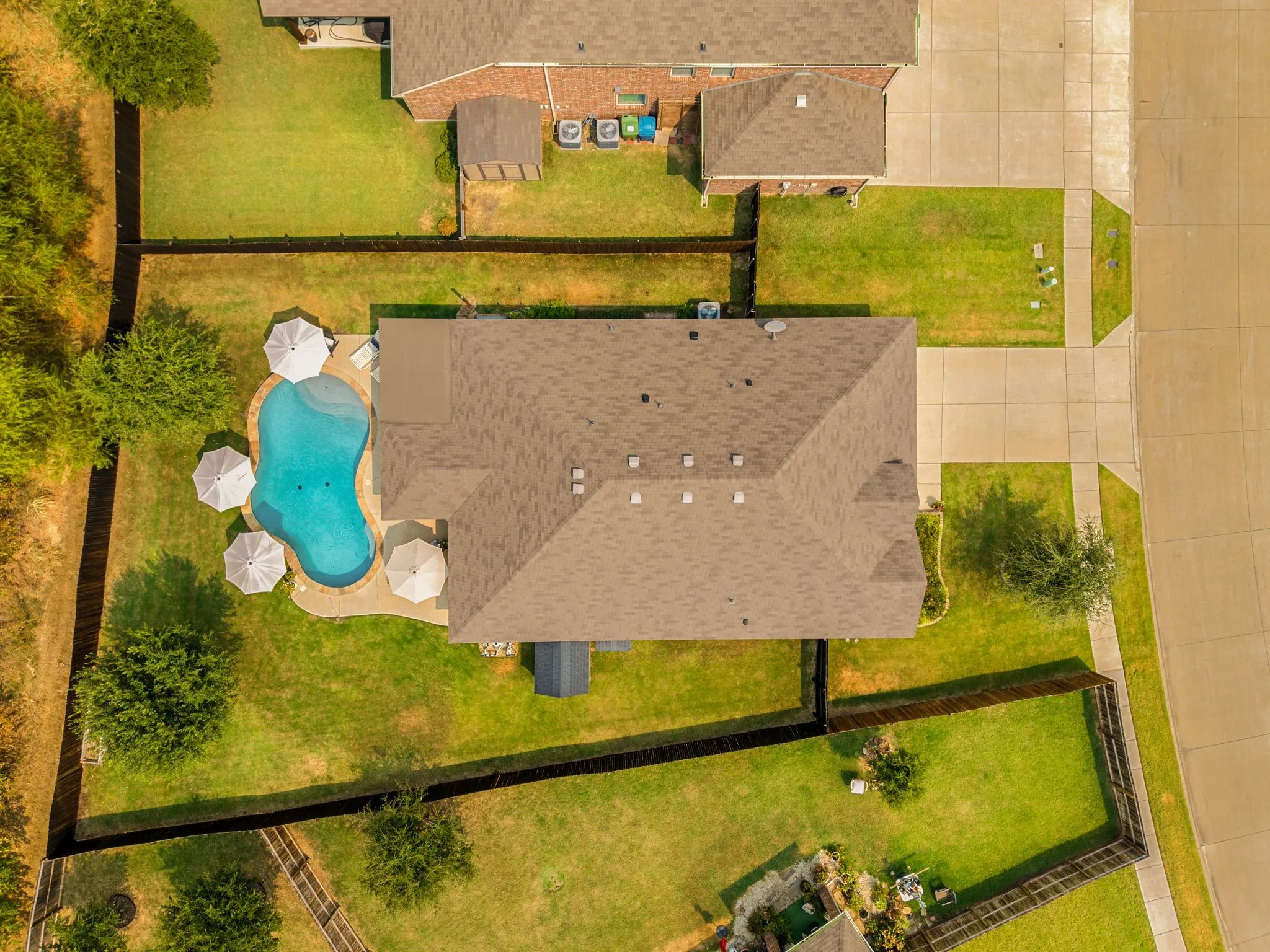 Single Family Residence For Sale in Denton County , 502 Royal Oaks Lane, Oak Point, Texas 75068, 3 Bedroom, 2 Bathroom, 2 Garage spaces, 1,882 Sqft, built in 2017, mls#21366816, Real Estate Agent in Oak Point, Homes For Sale in Denton county, Homes For Sale in Oak Point, Realtor in Oak Point Texas, Real Estate Brokerage Independent Realty Texas, Luminita Cordes Realtor