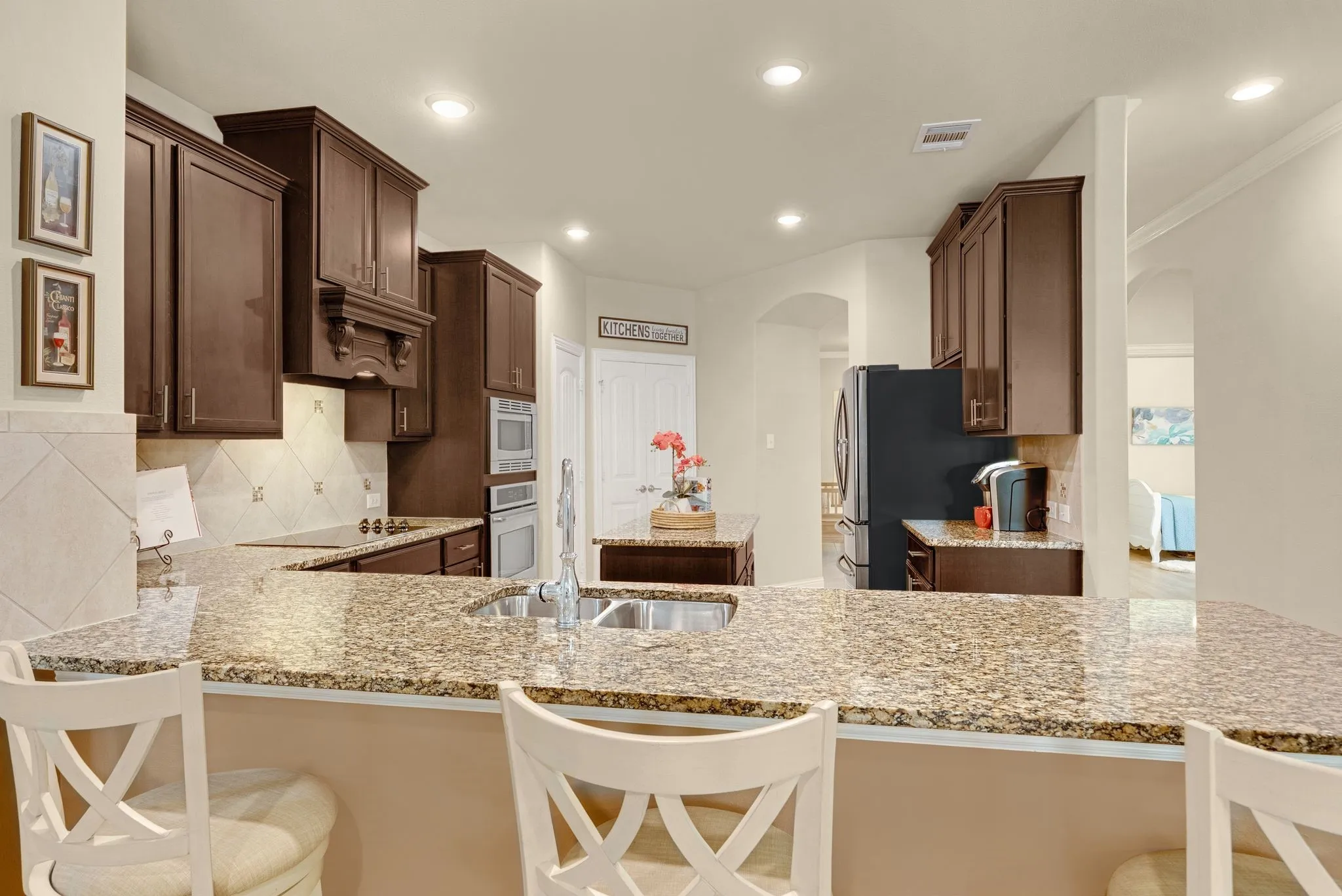 Single Family Residence For Sale in Denton County , 502 Royal Oaks Lane, Oak Point, Texas 75068, 3 Bedroom, 2 Bathroom, 2 Garage spaces, 1,882 Sqft, built in 2017, mls#21366816, Real Estate Agent in Oak Point, Homes For Sale in Denton county, Homes For Sale in Oak Point, Realtor in Oak Point Texas, Real Estate Brokerage Independent Realty Texas, Luminita Cordes Realtor